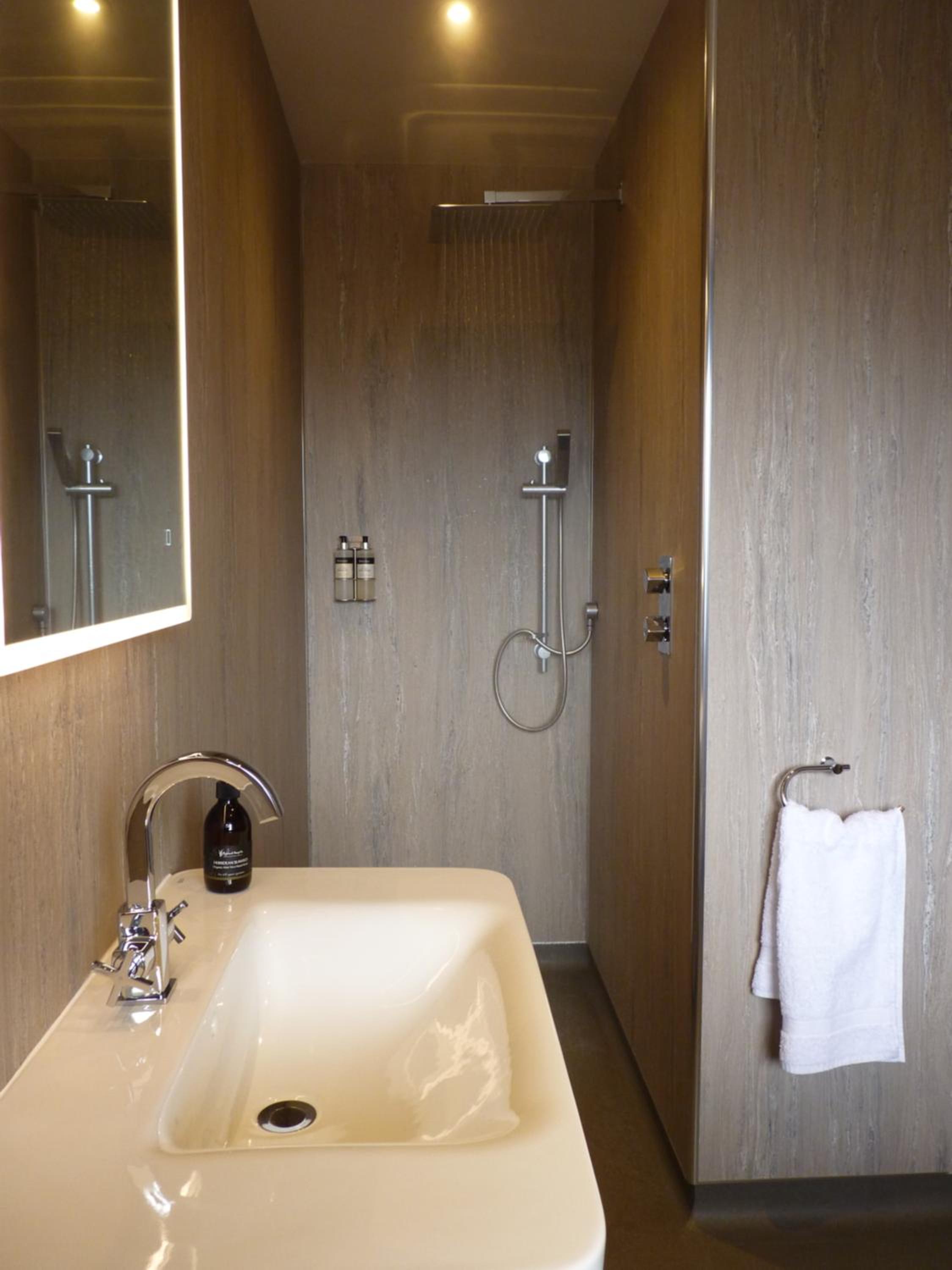 Deluxe Double or Twin Room with Sea View photo 2