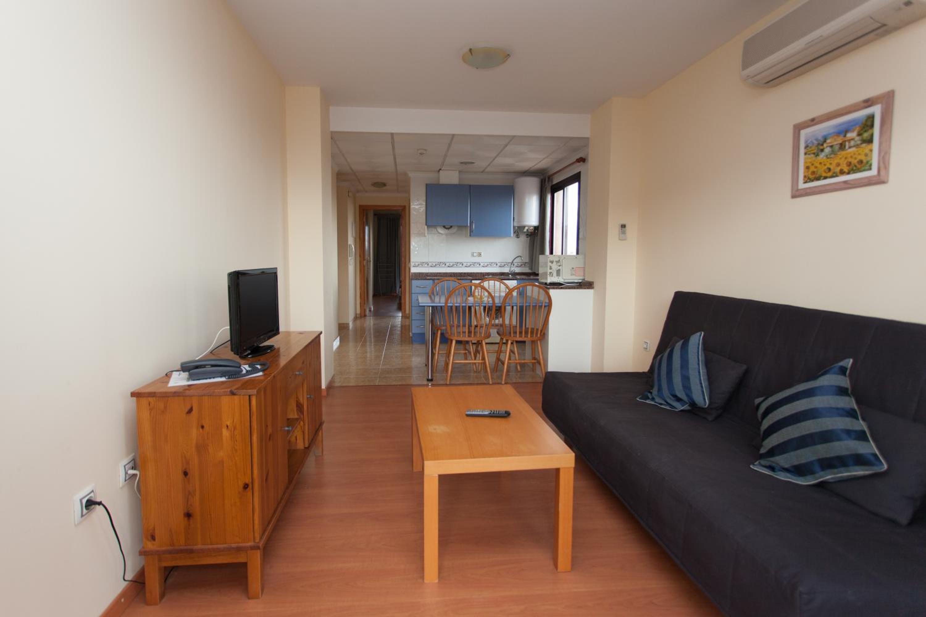 One-Bedroom Apartment (3 Adults) photo 2