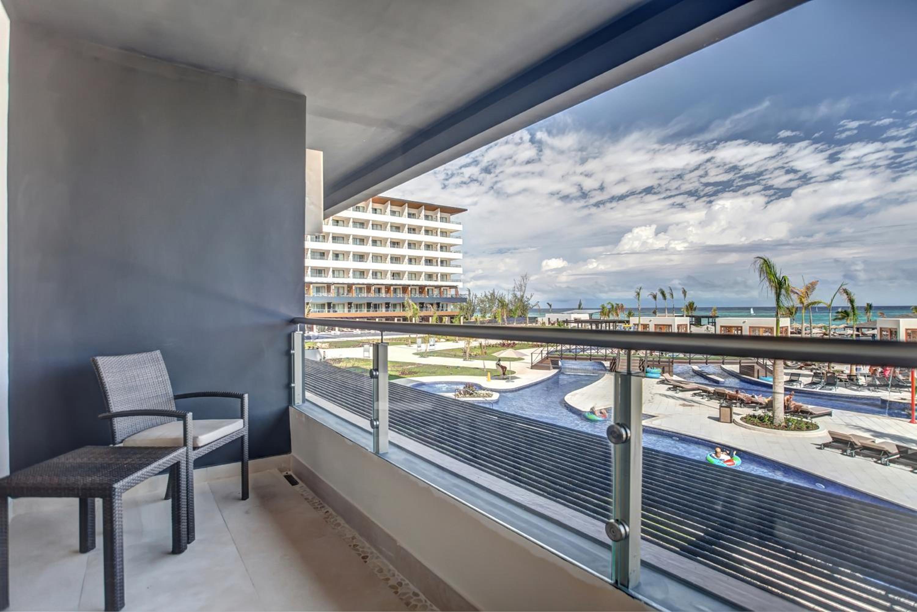 Luxury Junior Suite photo 3