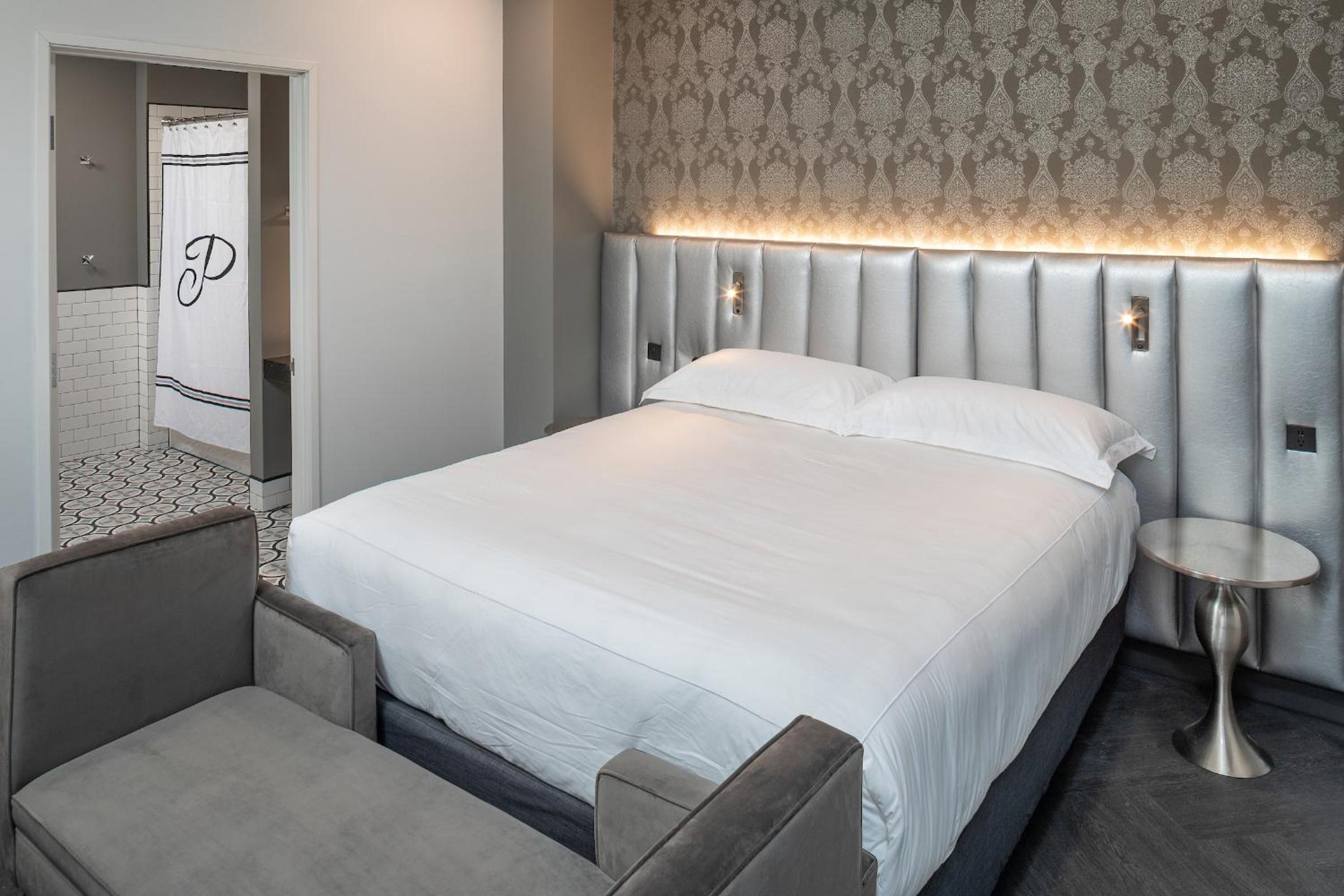 King Room - Disability Access - Photo 3