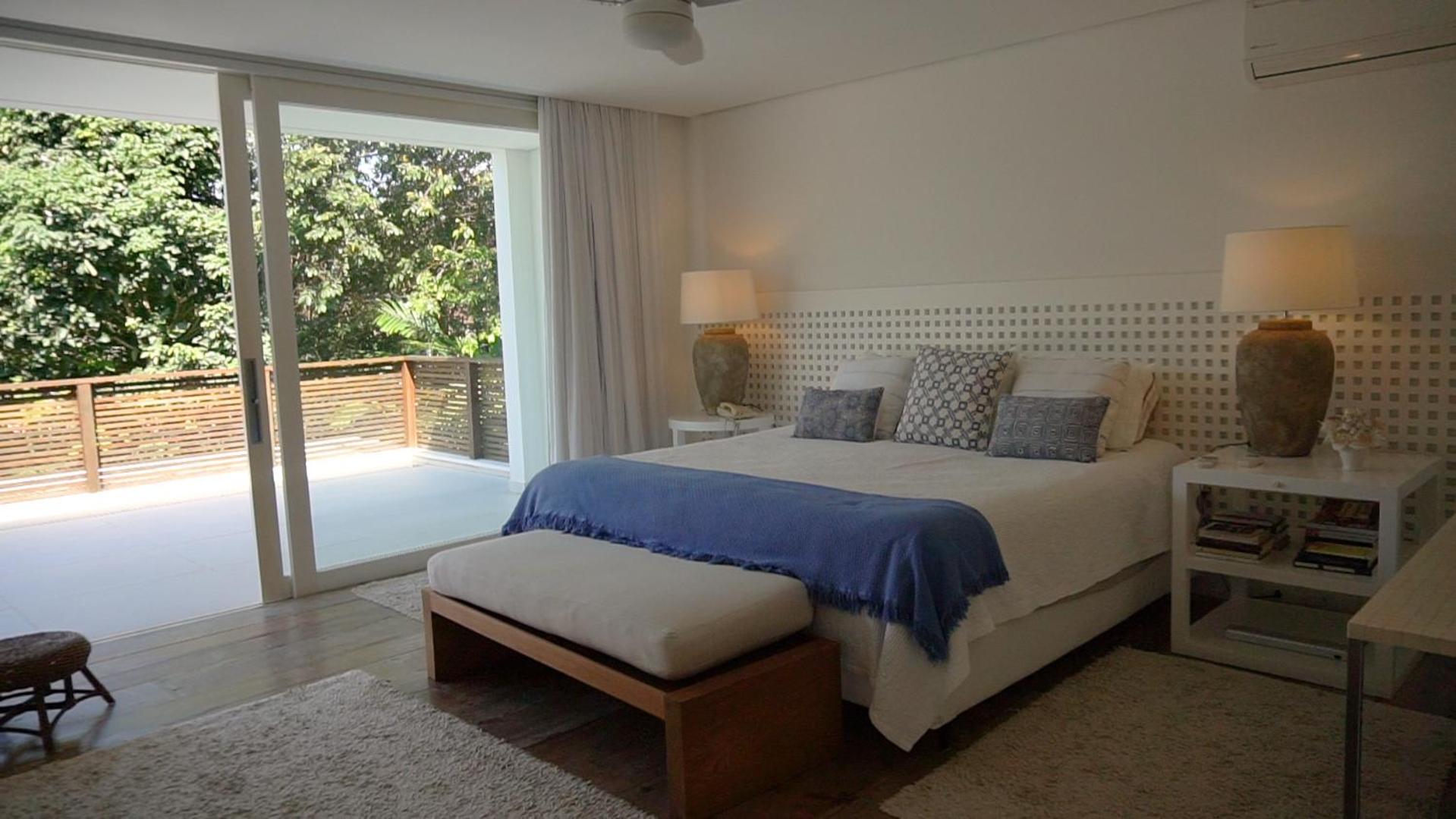King Suite with Pool View - Photo 1