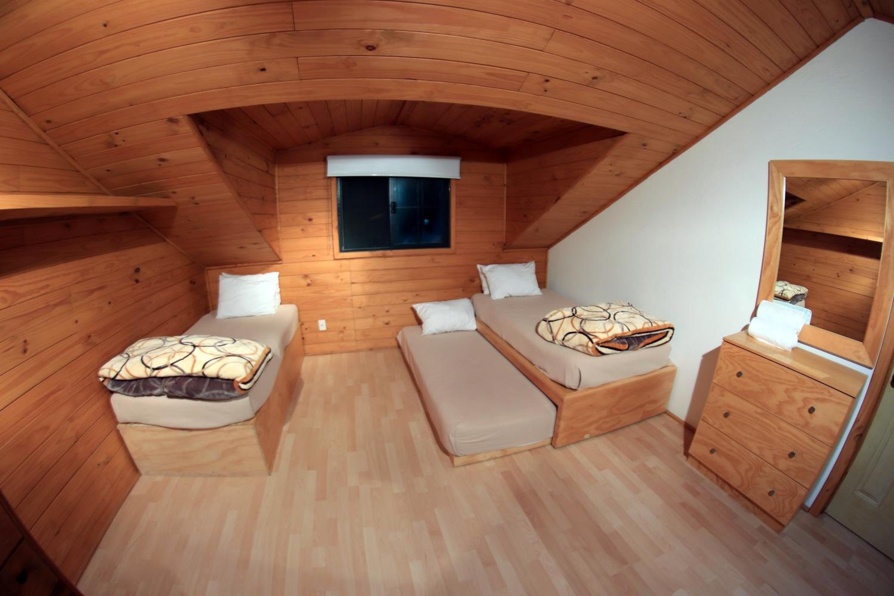 One-Bedroom House - Photo 6