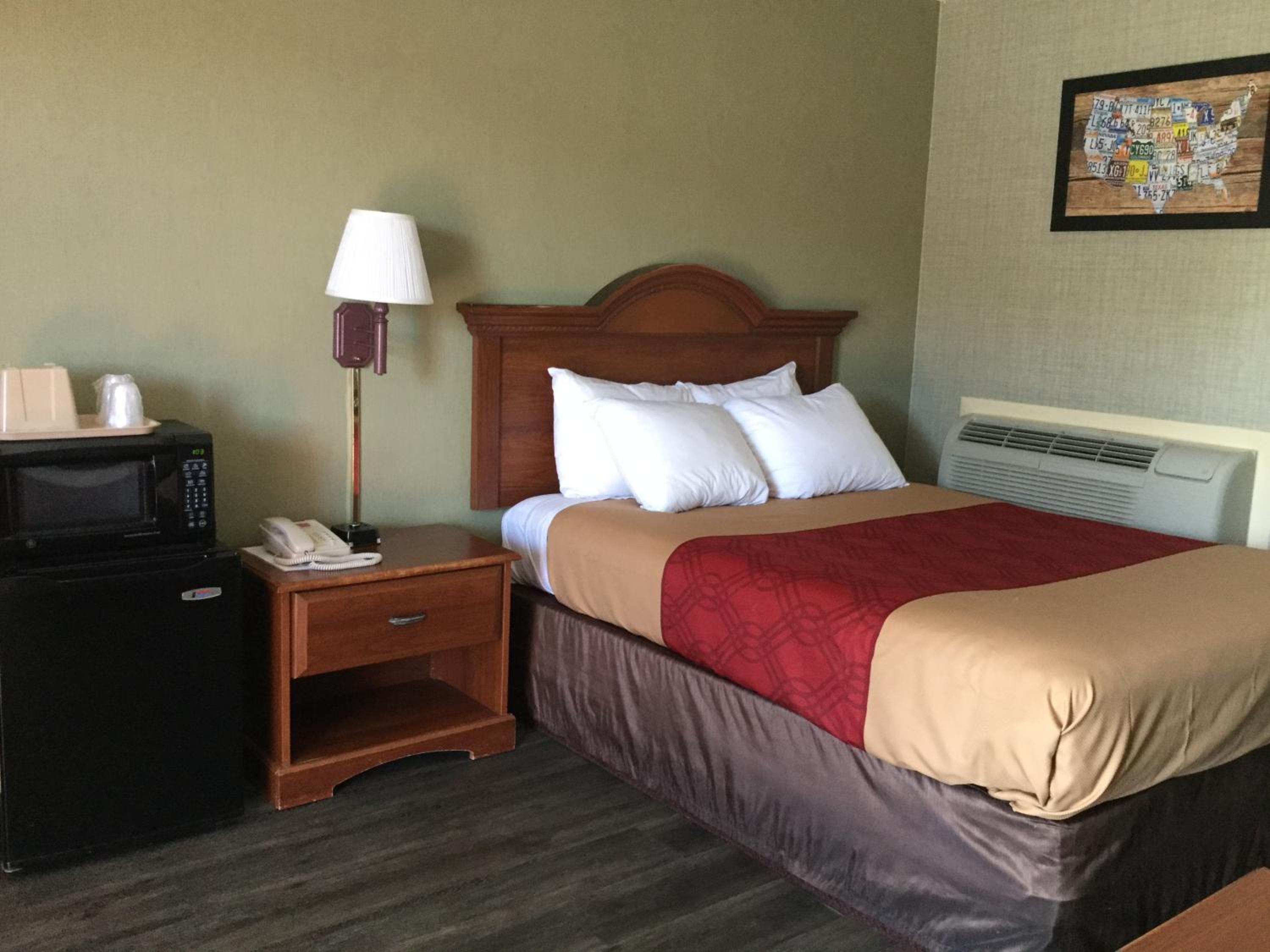 Queen Room - Photo 5