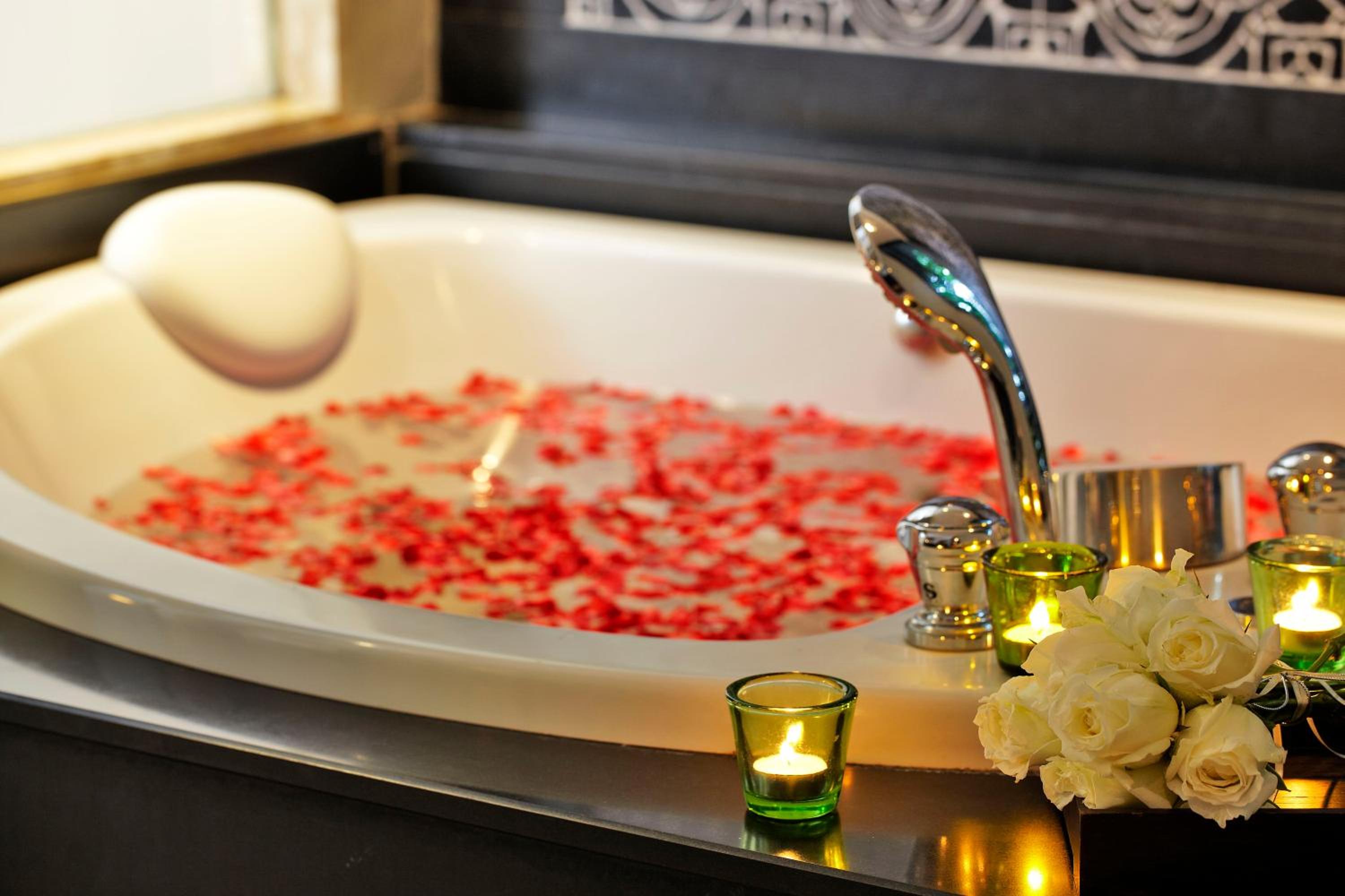 Luxury Villa with Plunge Pool  - Photo 2