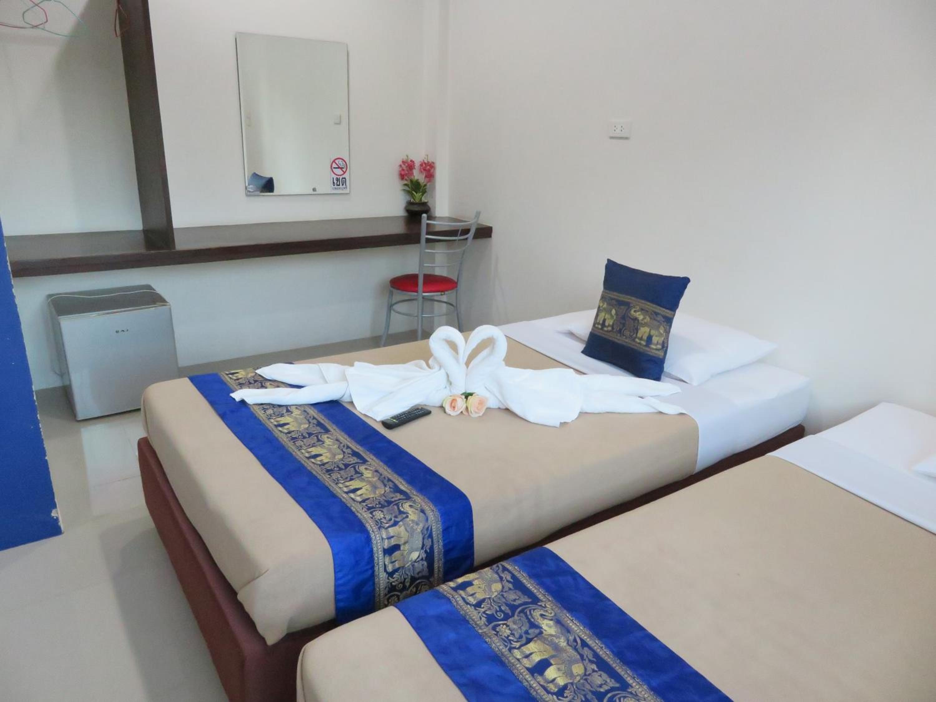 Standard Twin Room photo 2