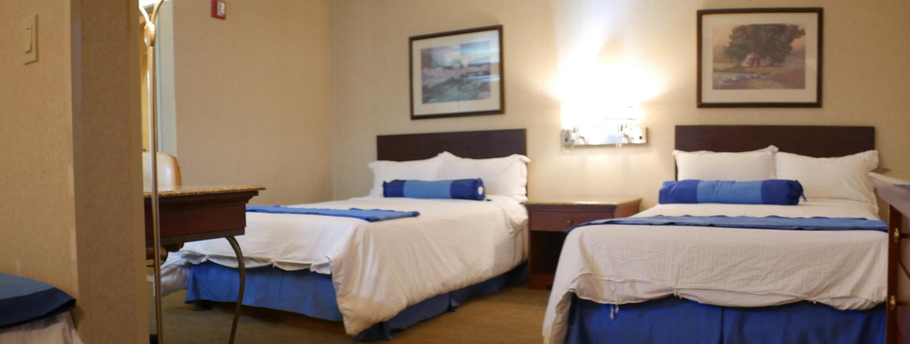 Double Room with Two Double Beds - Non-Smoking - Photo 3
