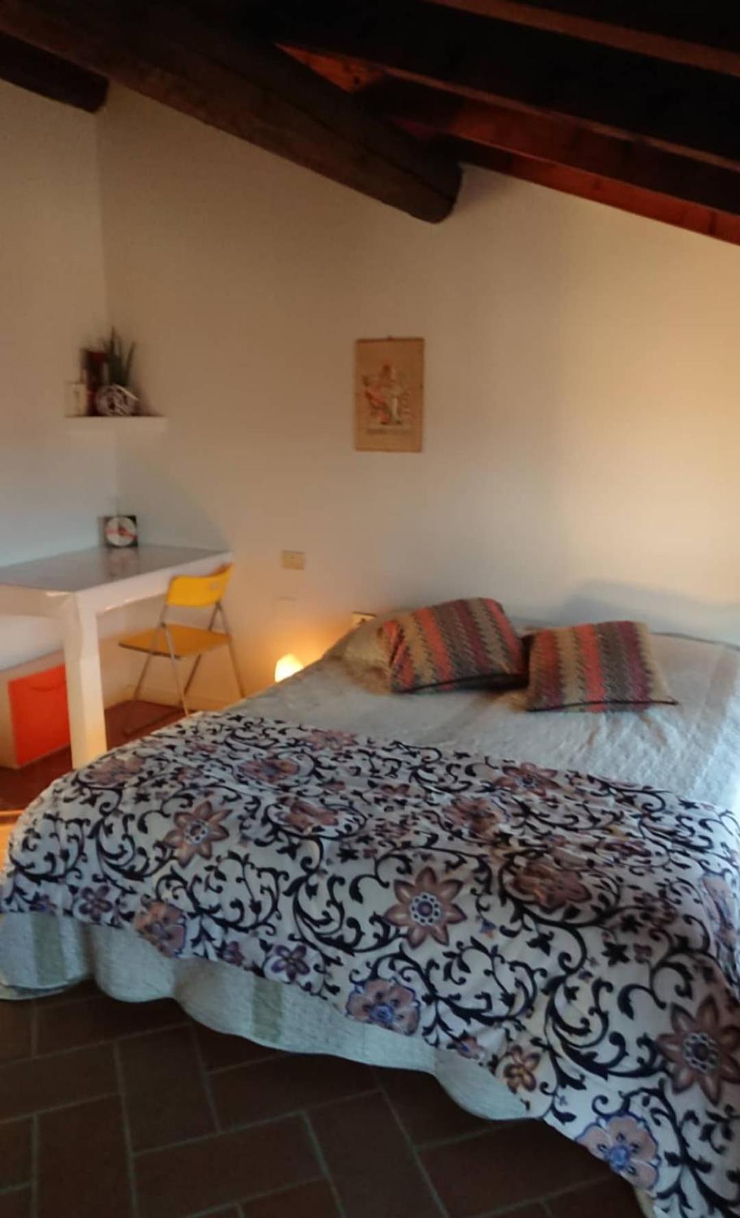 Single Room with Private Bathroom photo 1
