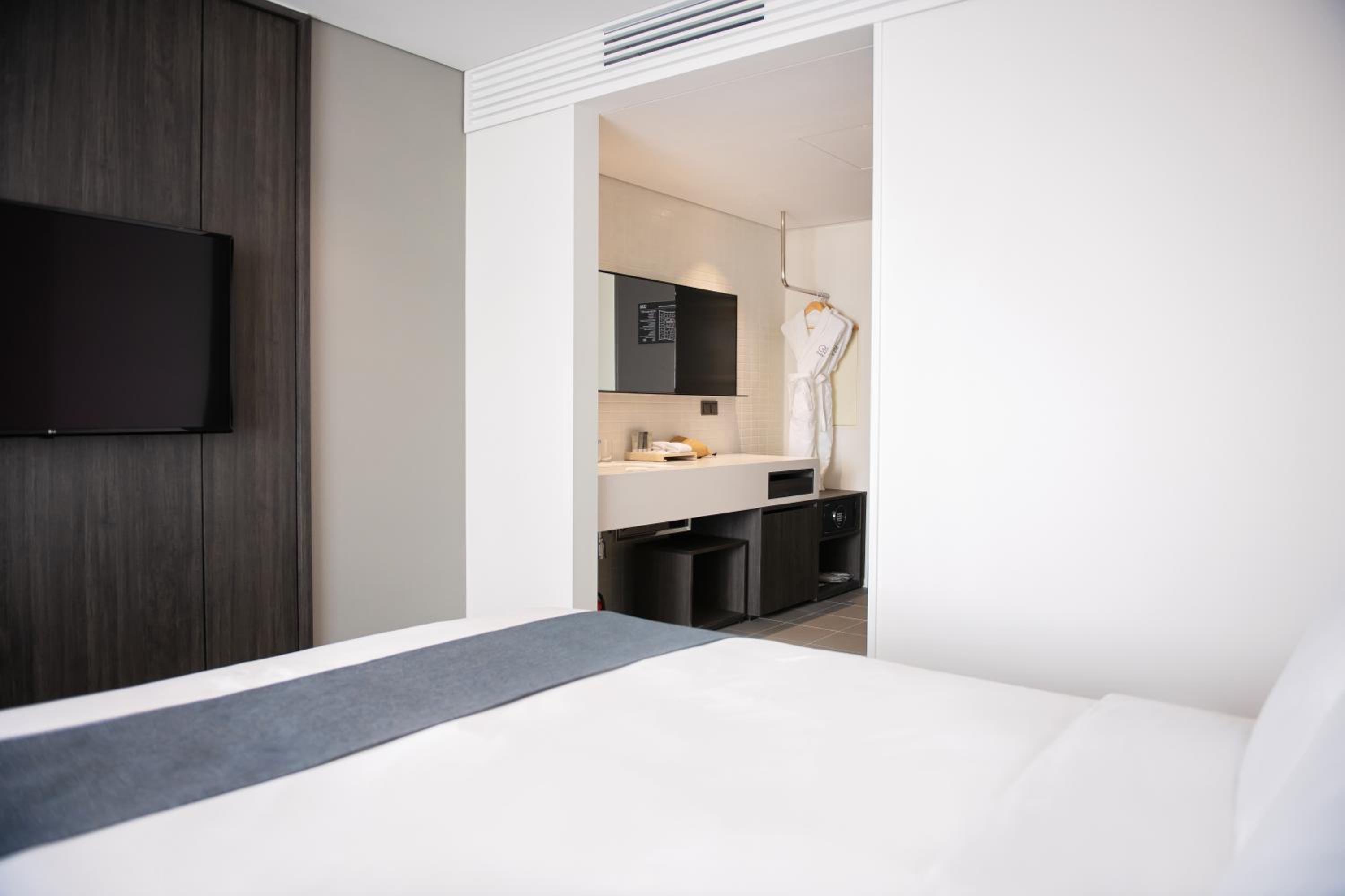 Standard Double Room - Photo 1