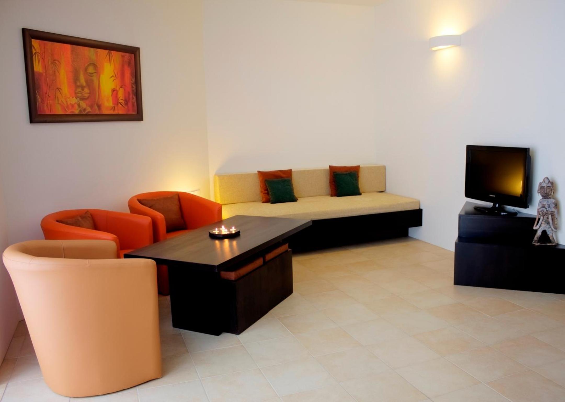 Apartment 65 photo 3