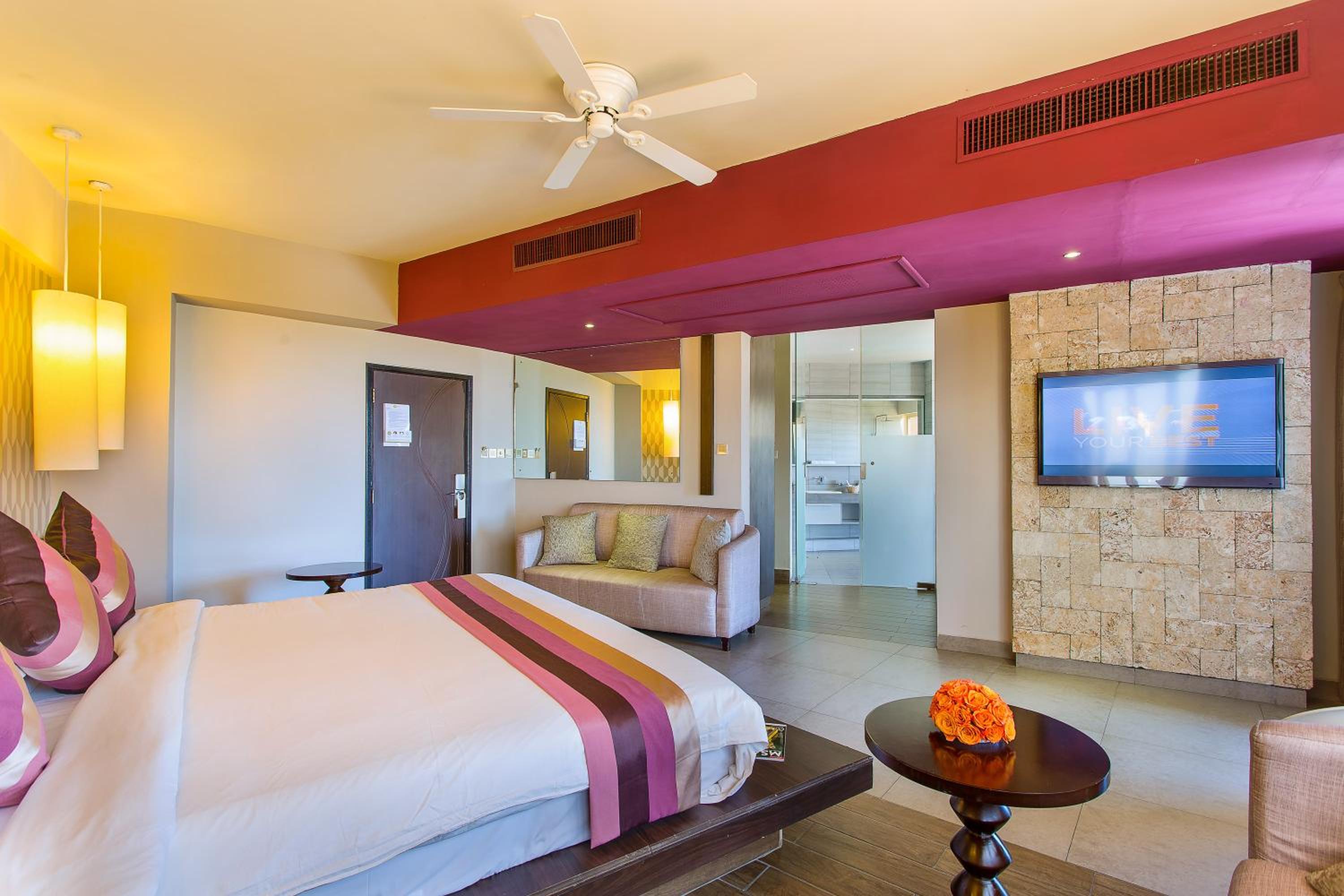 Executive Suite photo 2