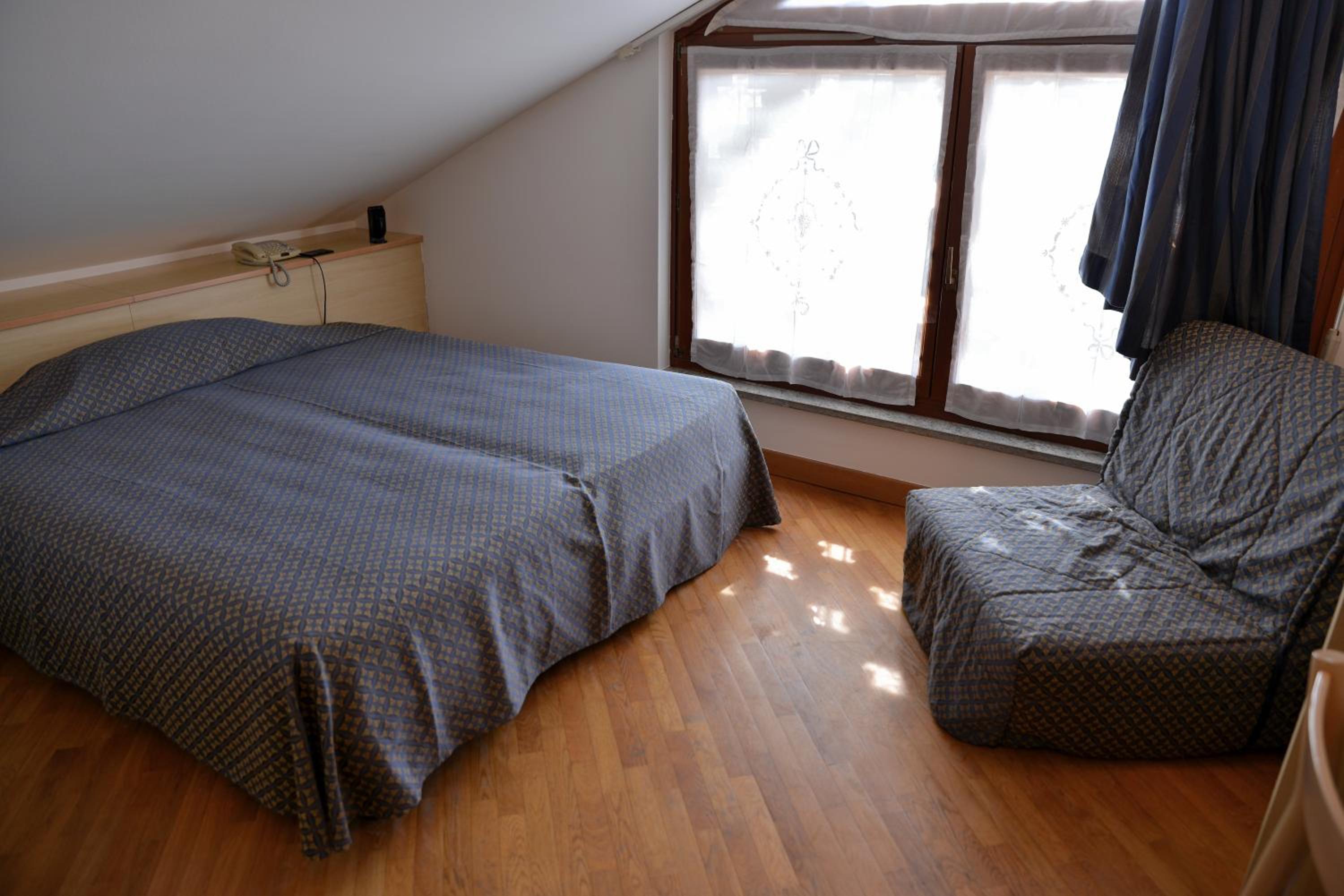 Double or Twin Room - Photo 25