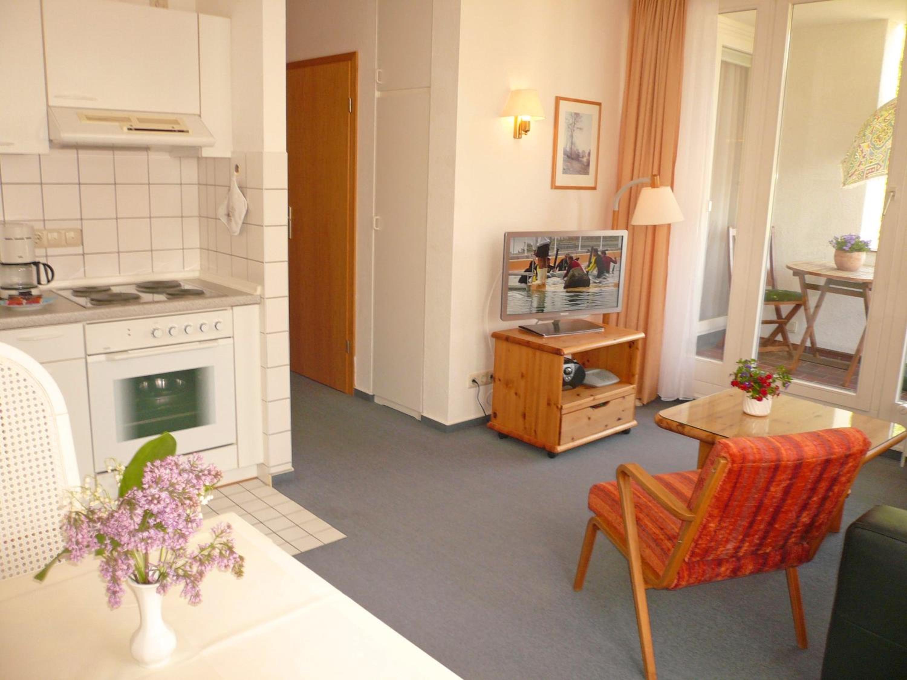 Apartment with Balcony photo 1