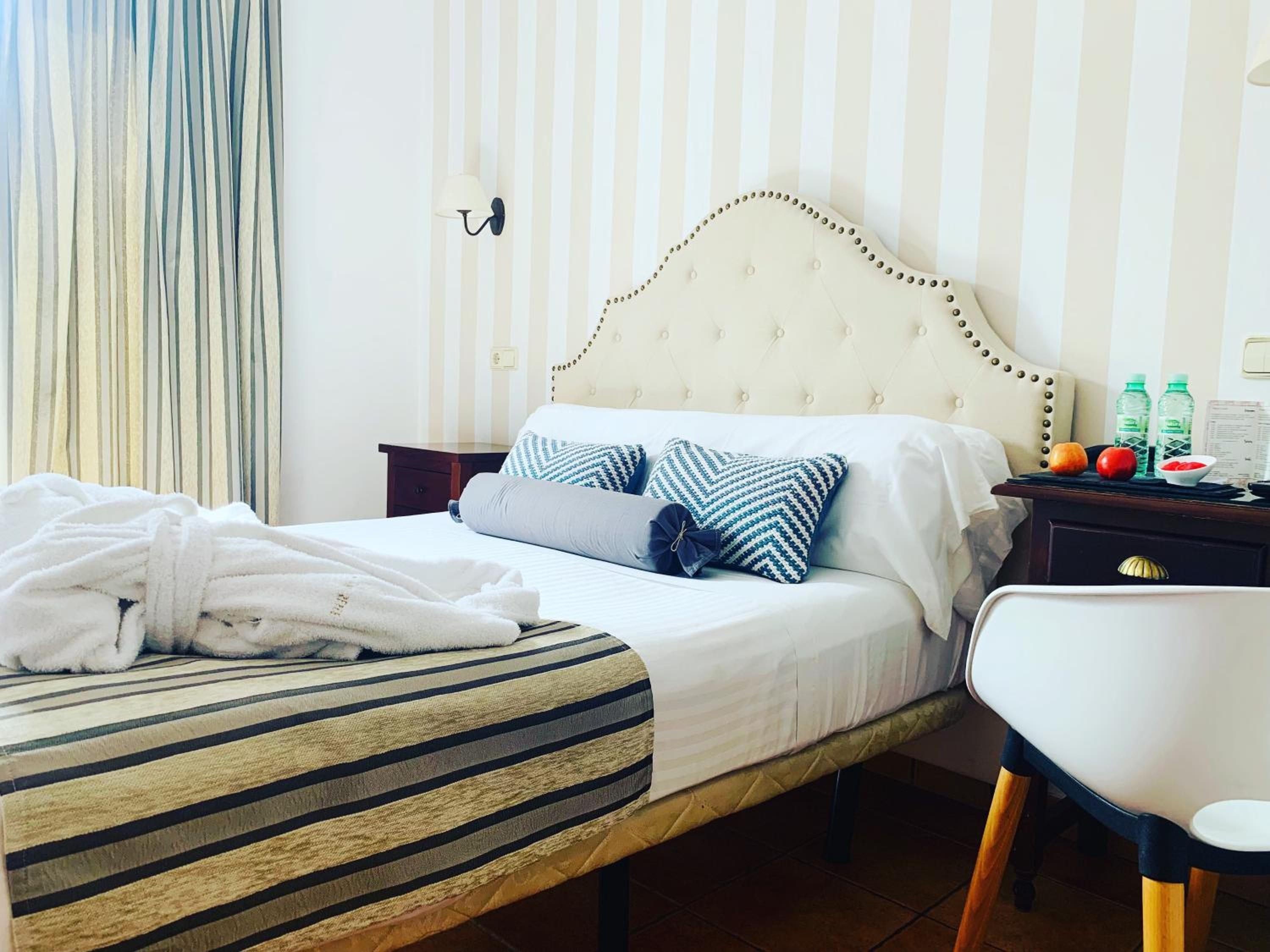 Double Room - Photo 21