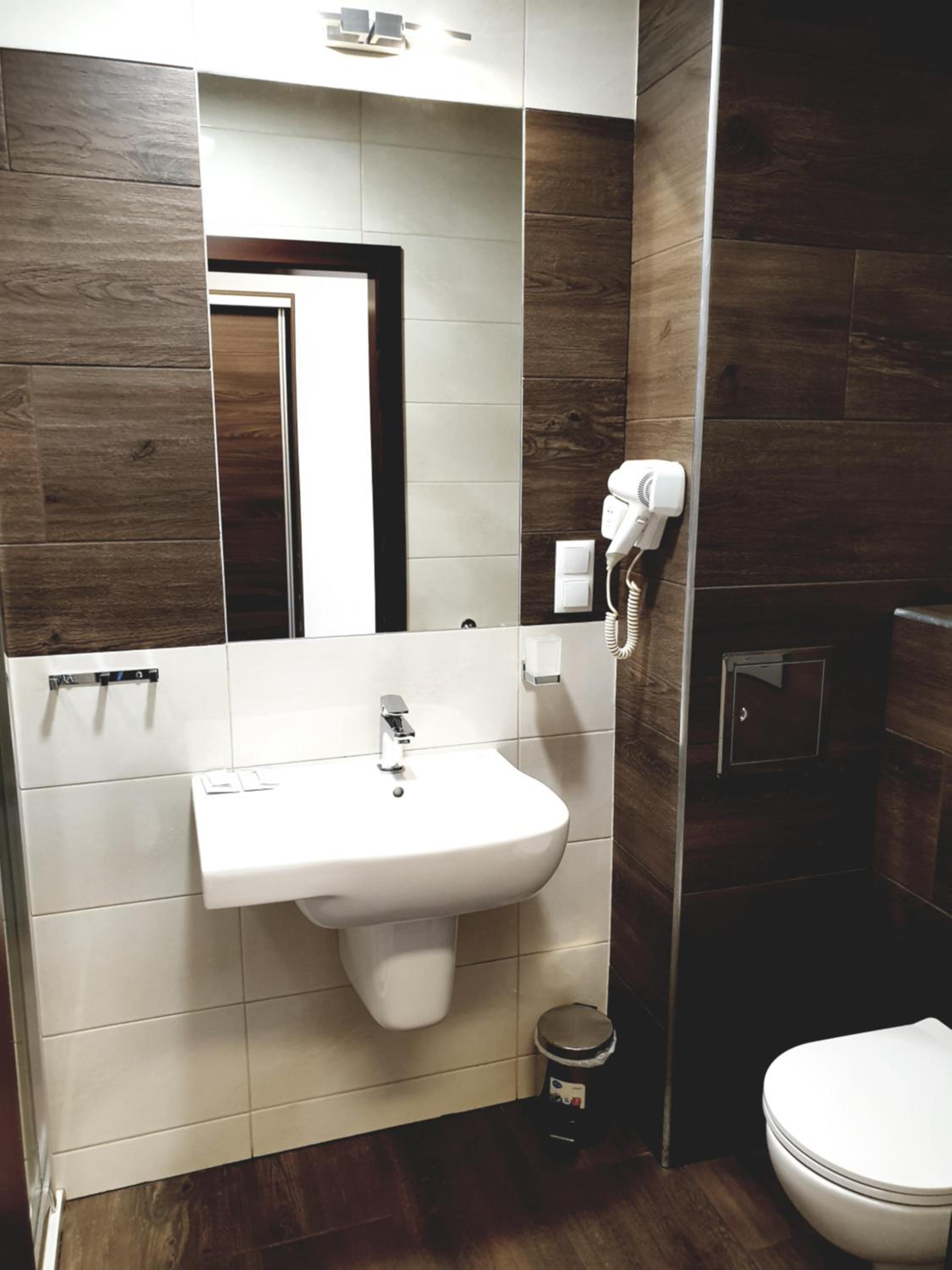 Single Room photo 2
