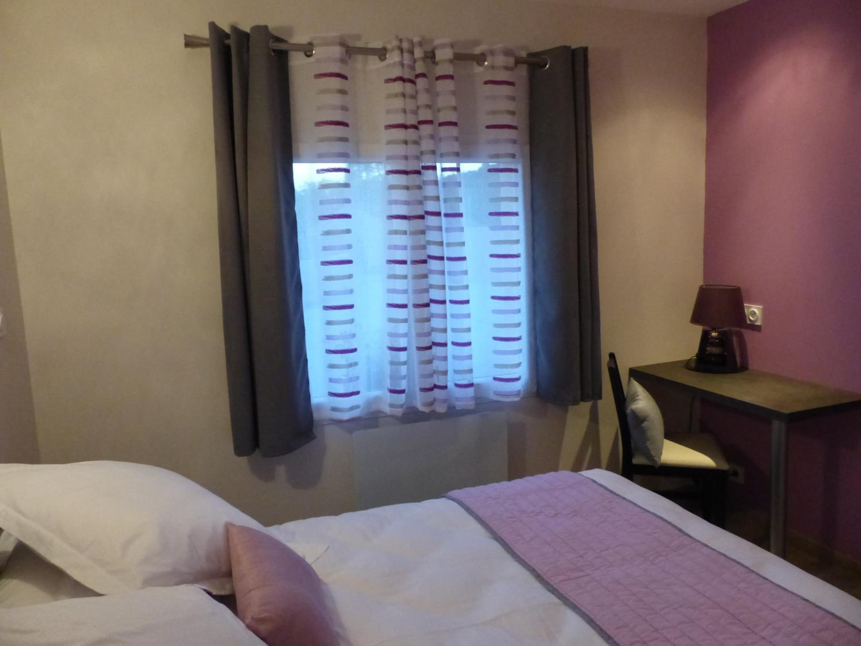 Double Room with Private Bathroom photo 3