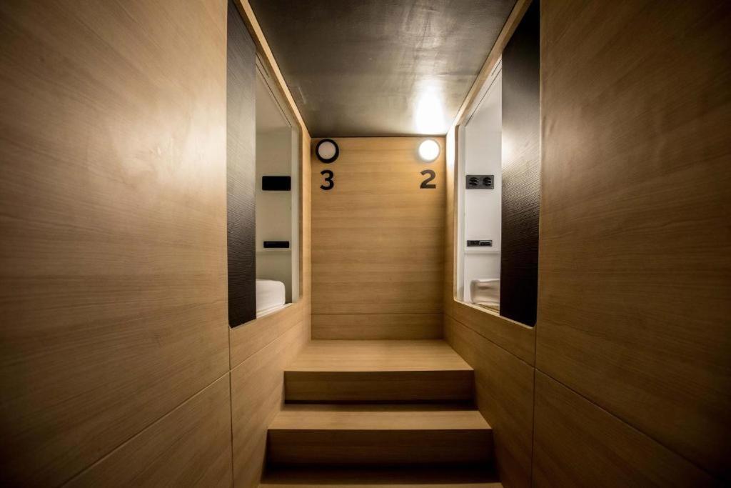 Bed in 8-Bed Mixed Dormitory Room photo 2