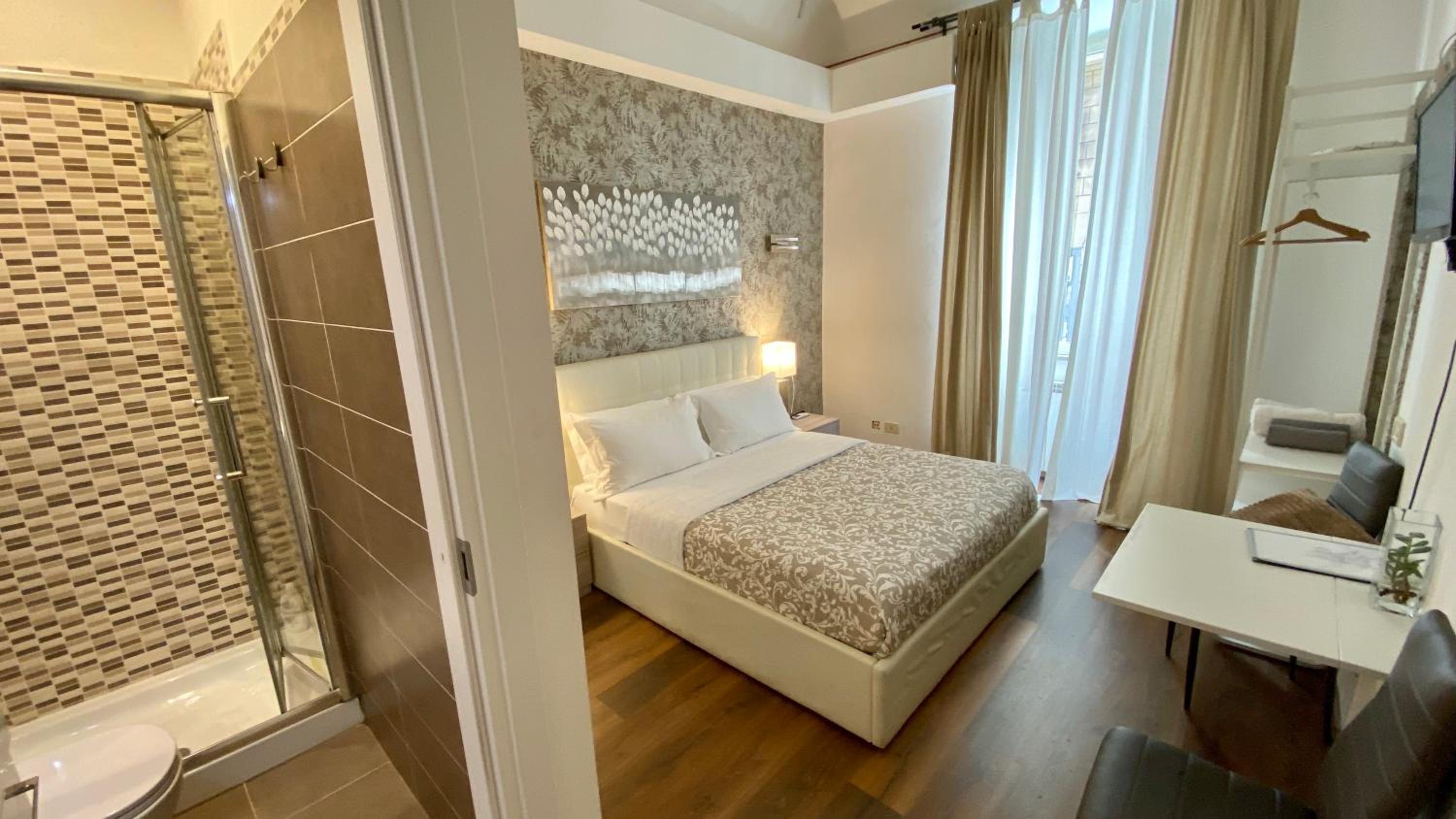 Double Room With Private Bathroom