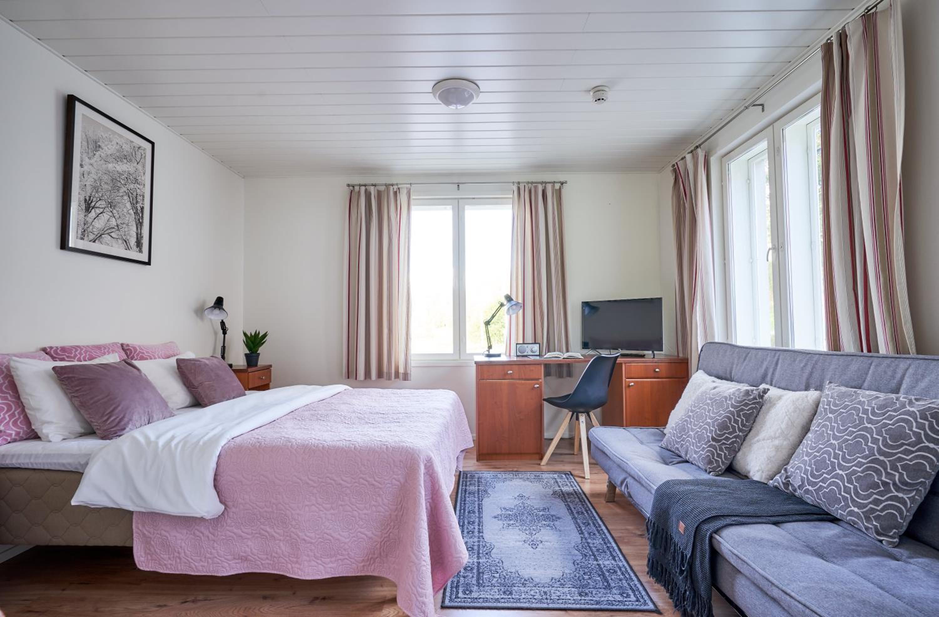 Quadruple Room with Private Bathroom - Photo 1