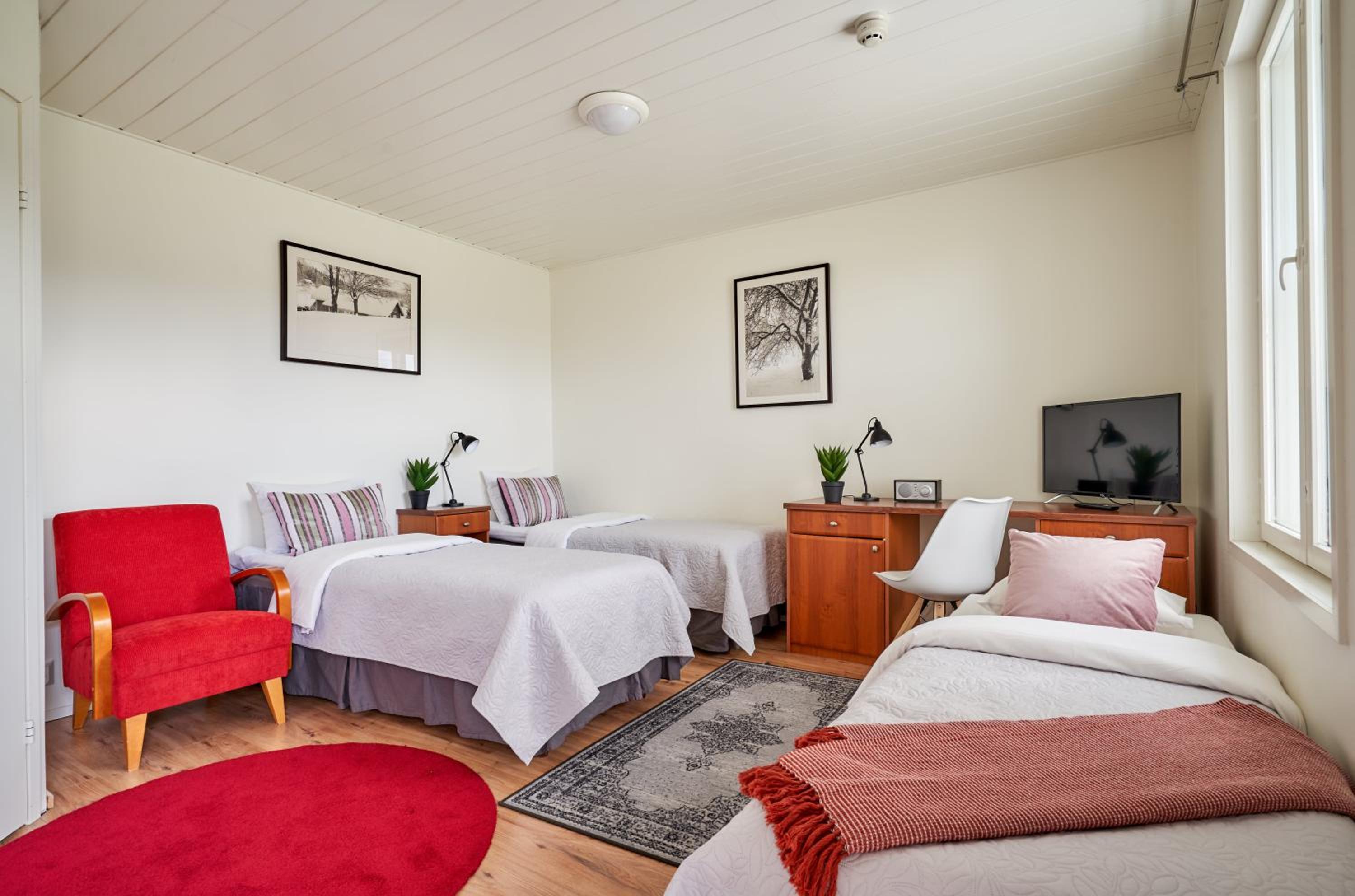 Triple Room with Private Bathroom - Photo 1