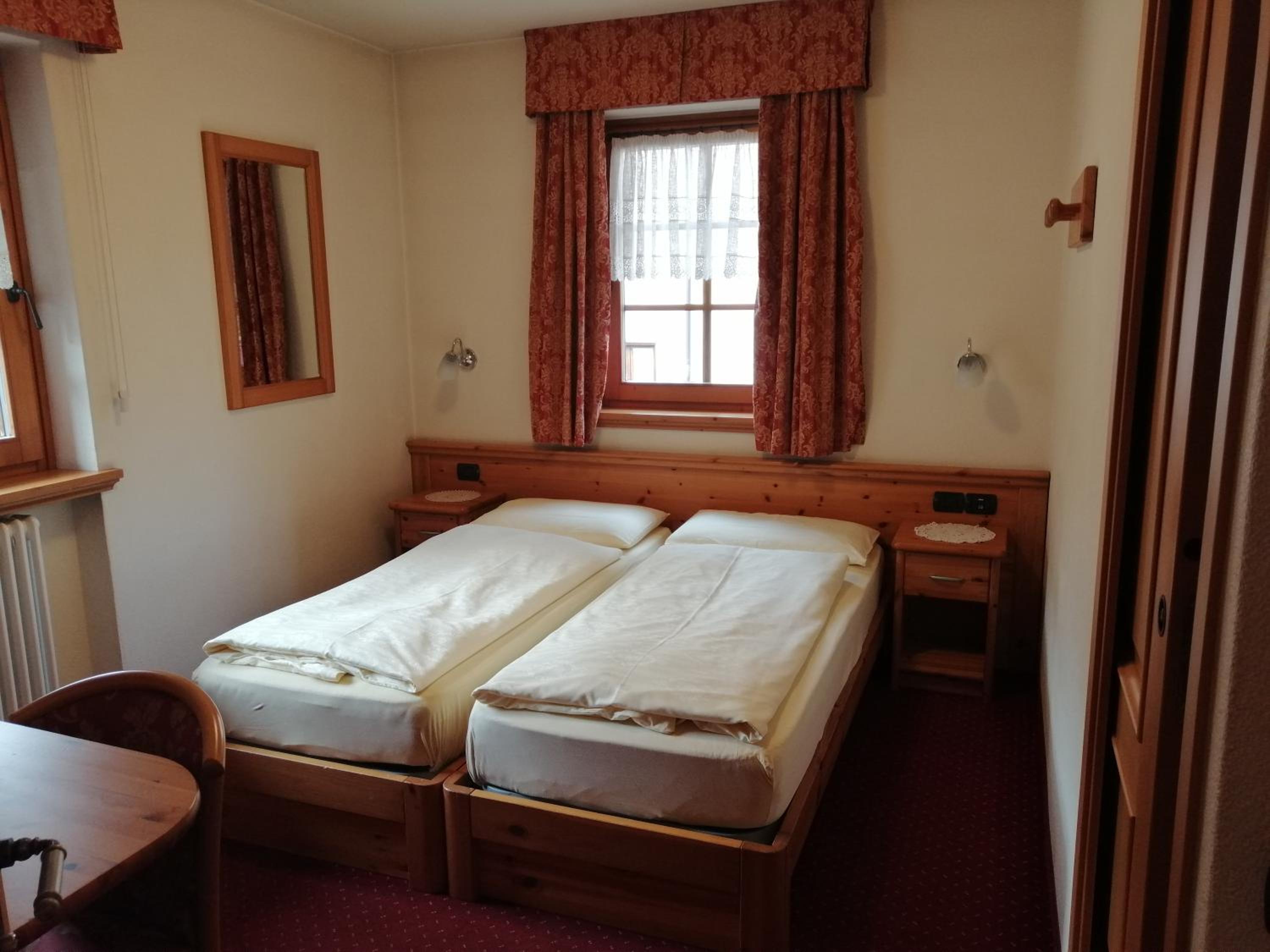 Budget Twin Room photo 1