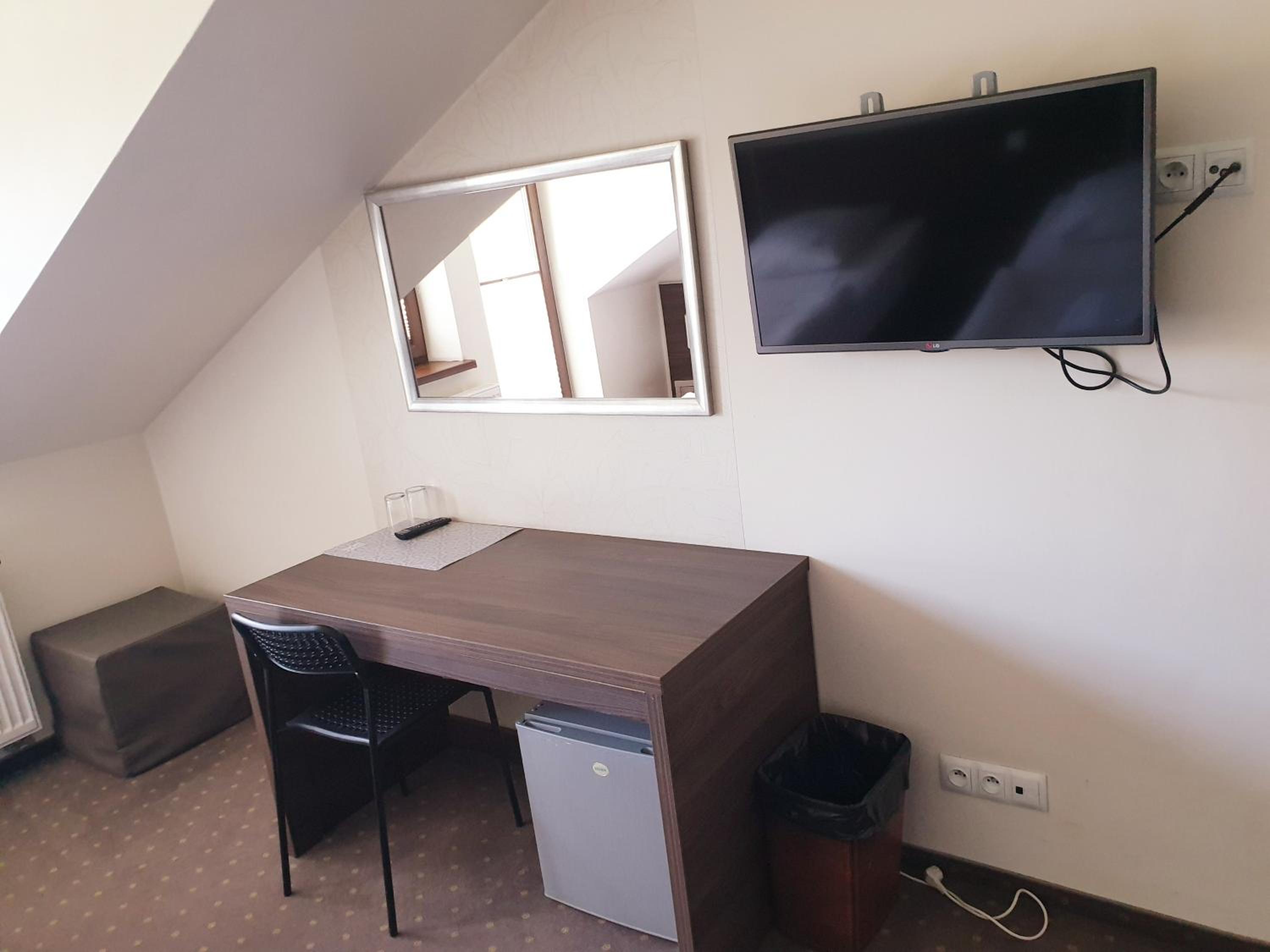 Triple Room - Photo 1