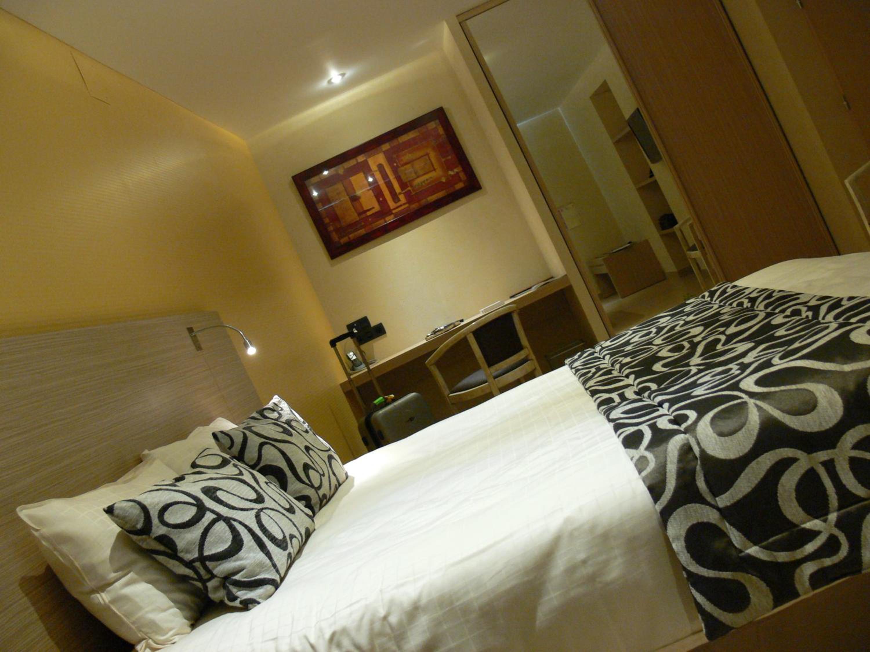 Comfort Double Room with Shower and  Disability Access photo 3