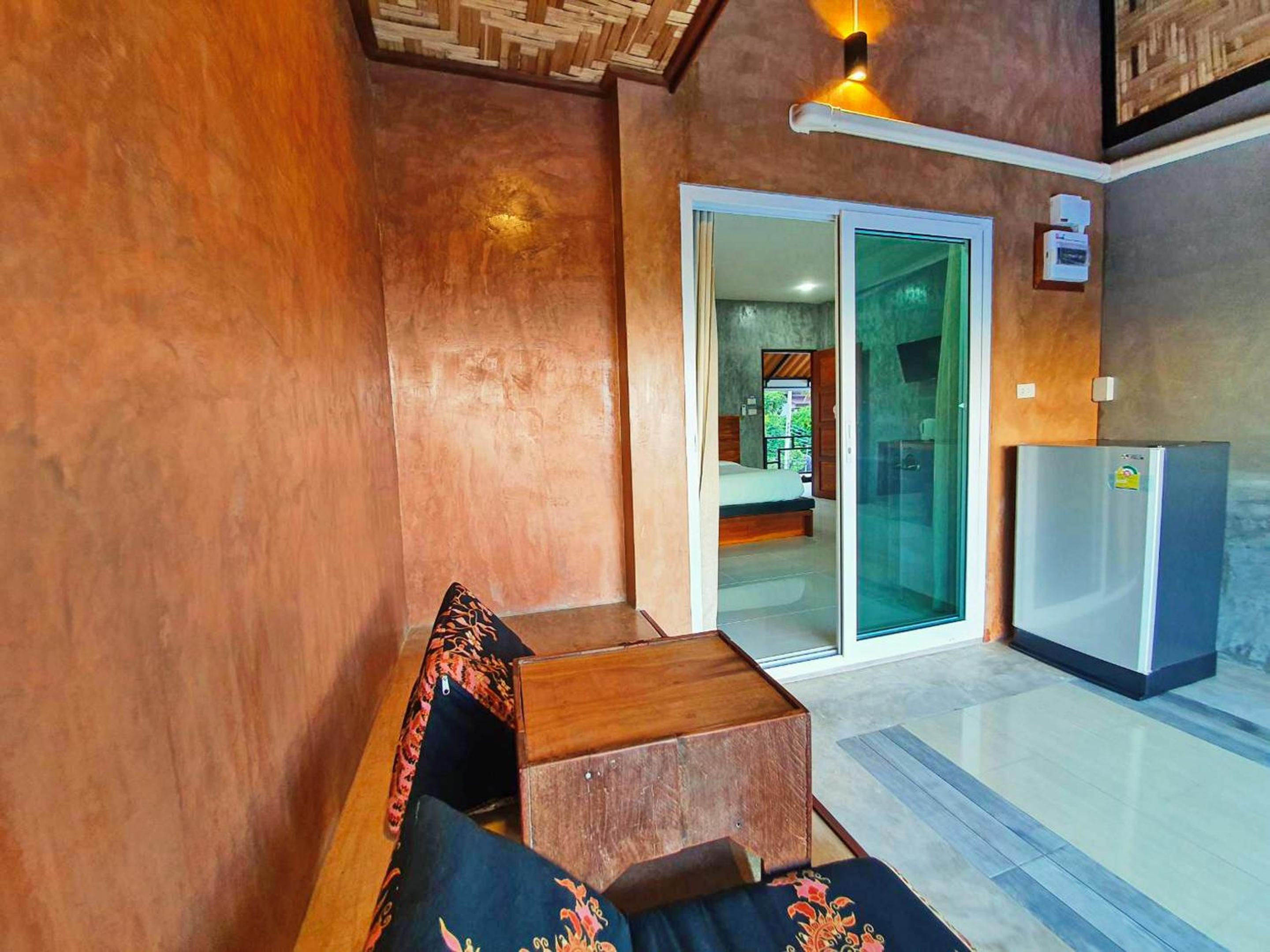 Deluxe Double Room with Balcony and Sea View - Photo 5