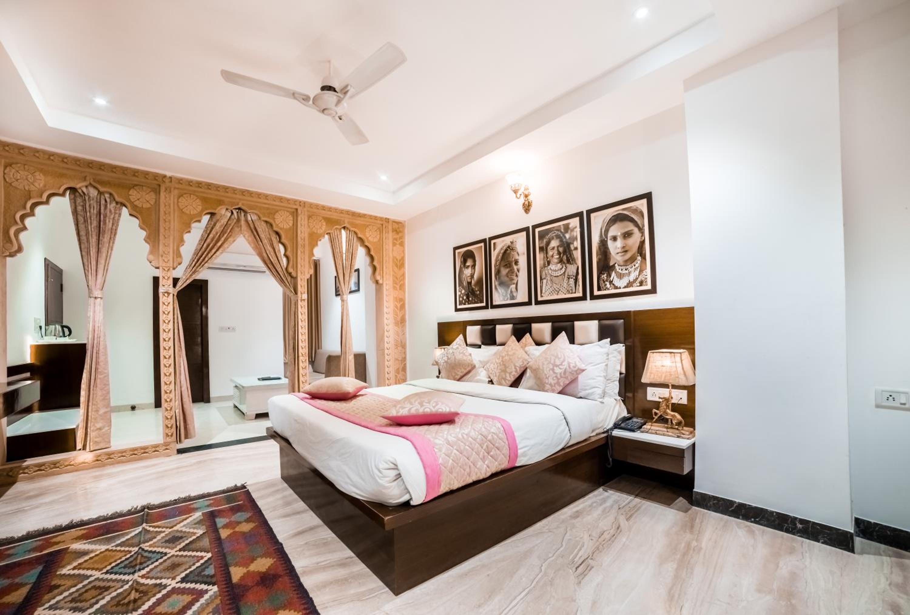 Deluxe Room - Photo 4
