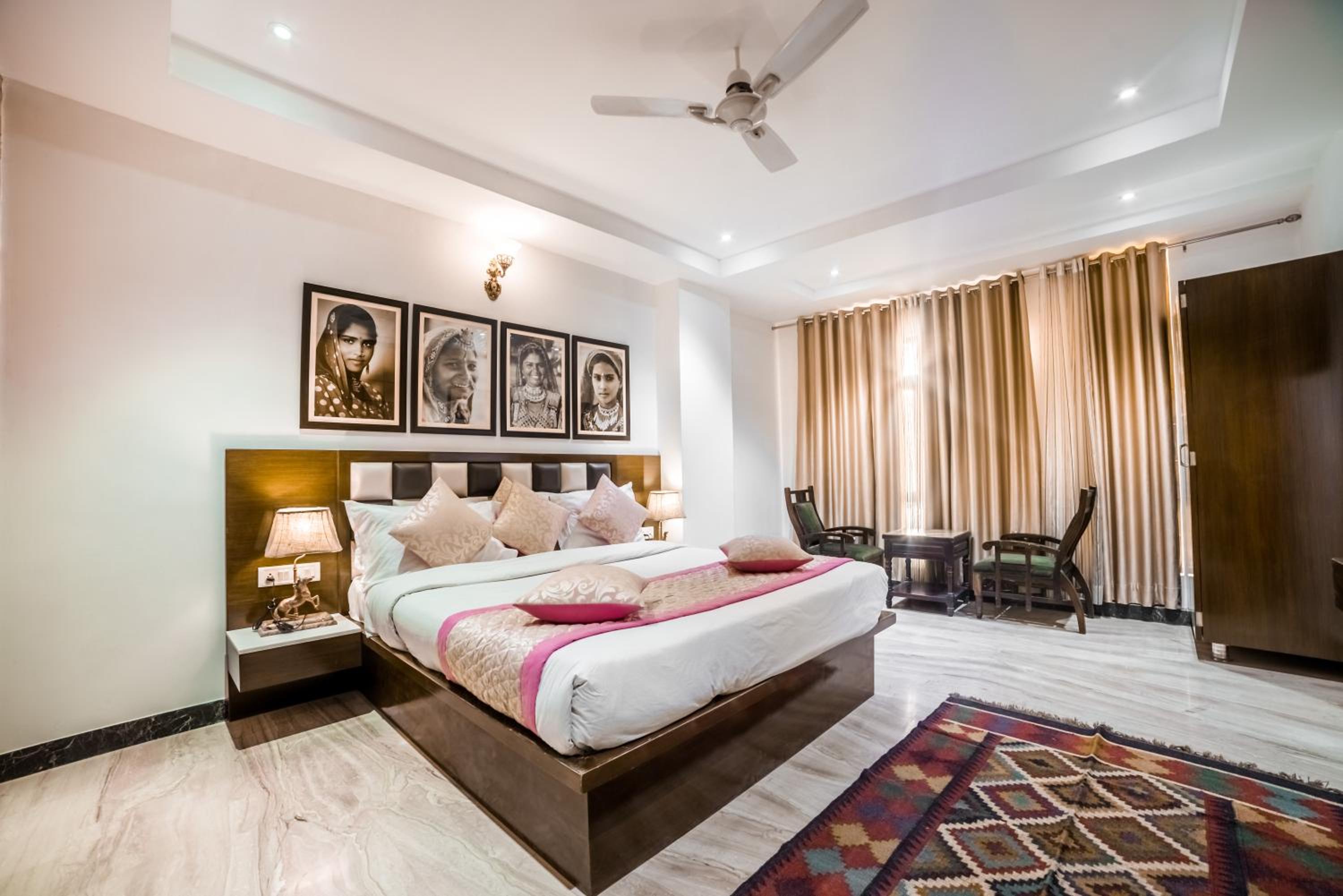 Deluxe Room - Photo 17