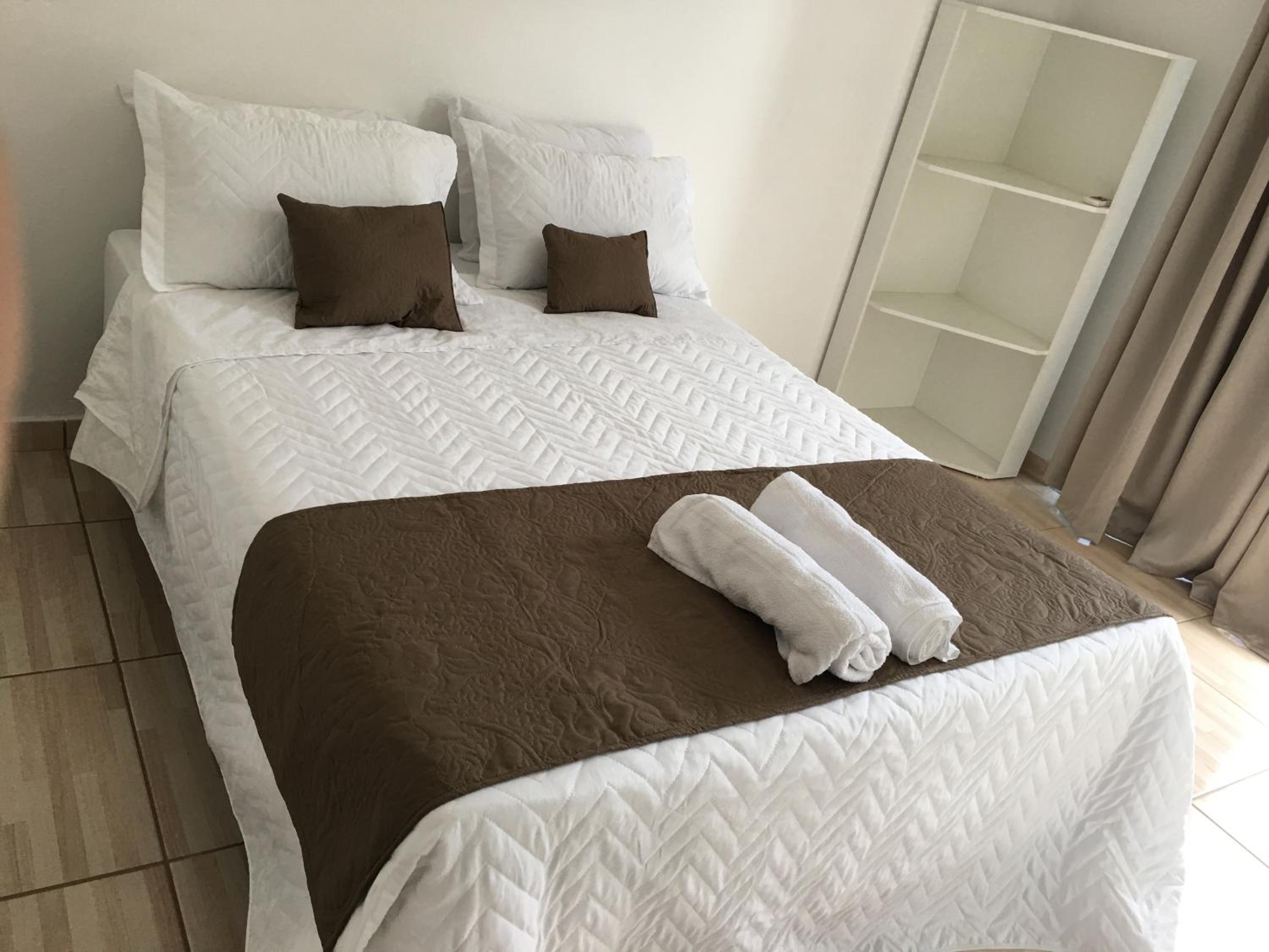 Double Room - Photo 9