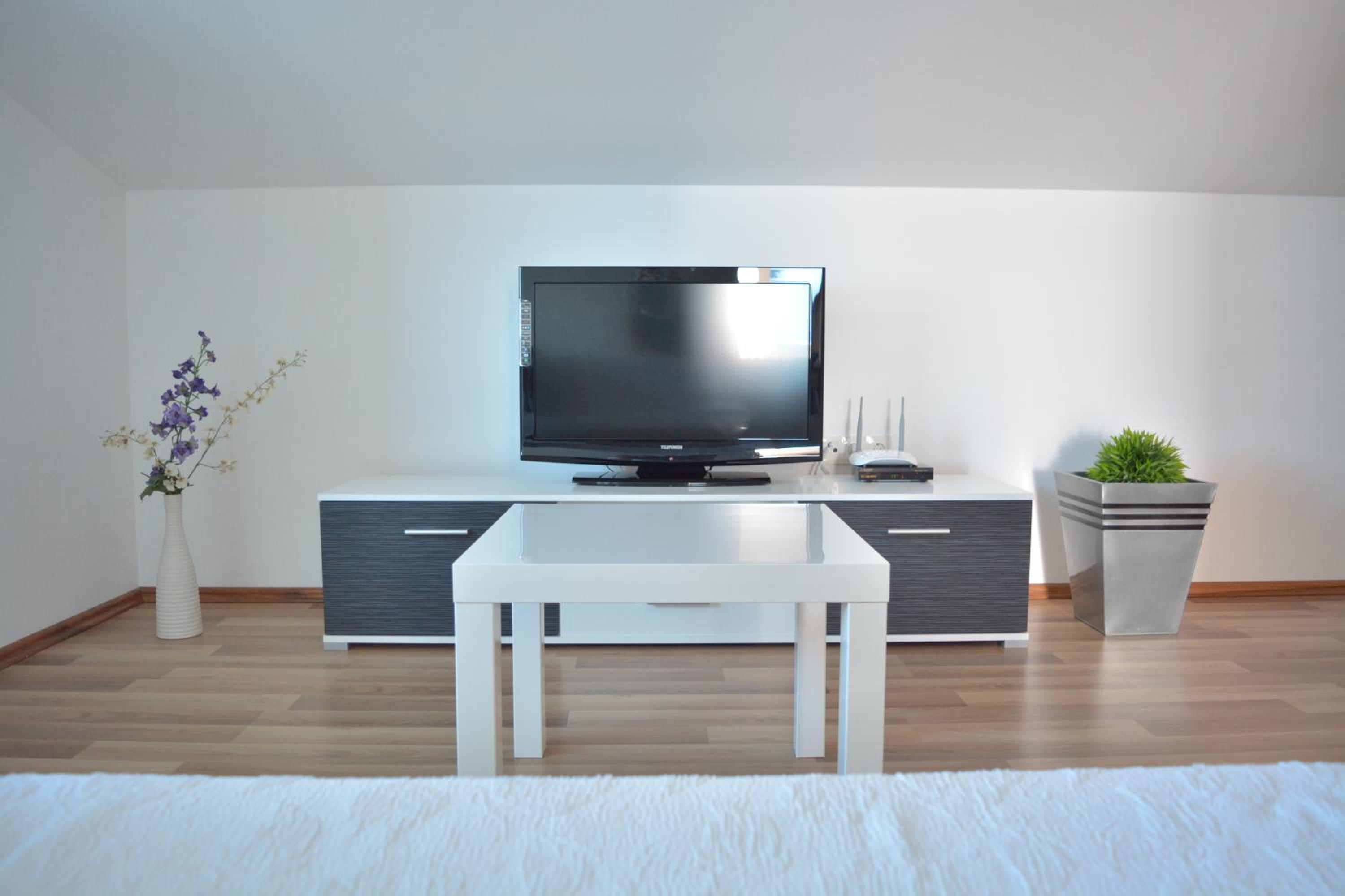 Three-Bedroom Apartment photo 1