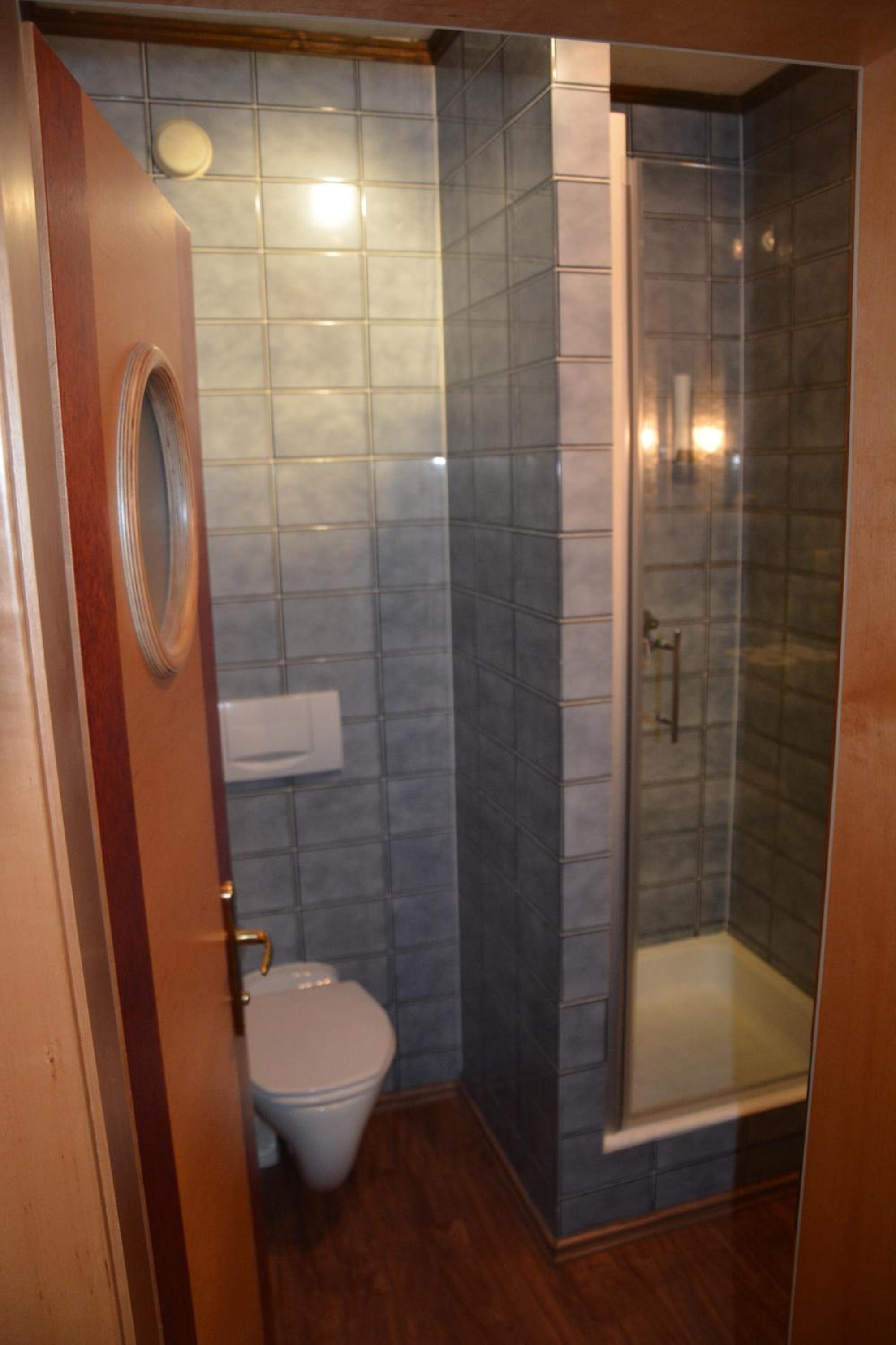 Double Room - Photo 17