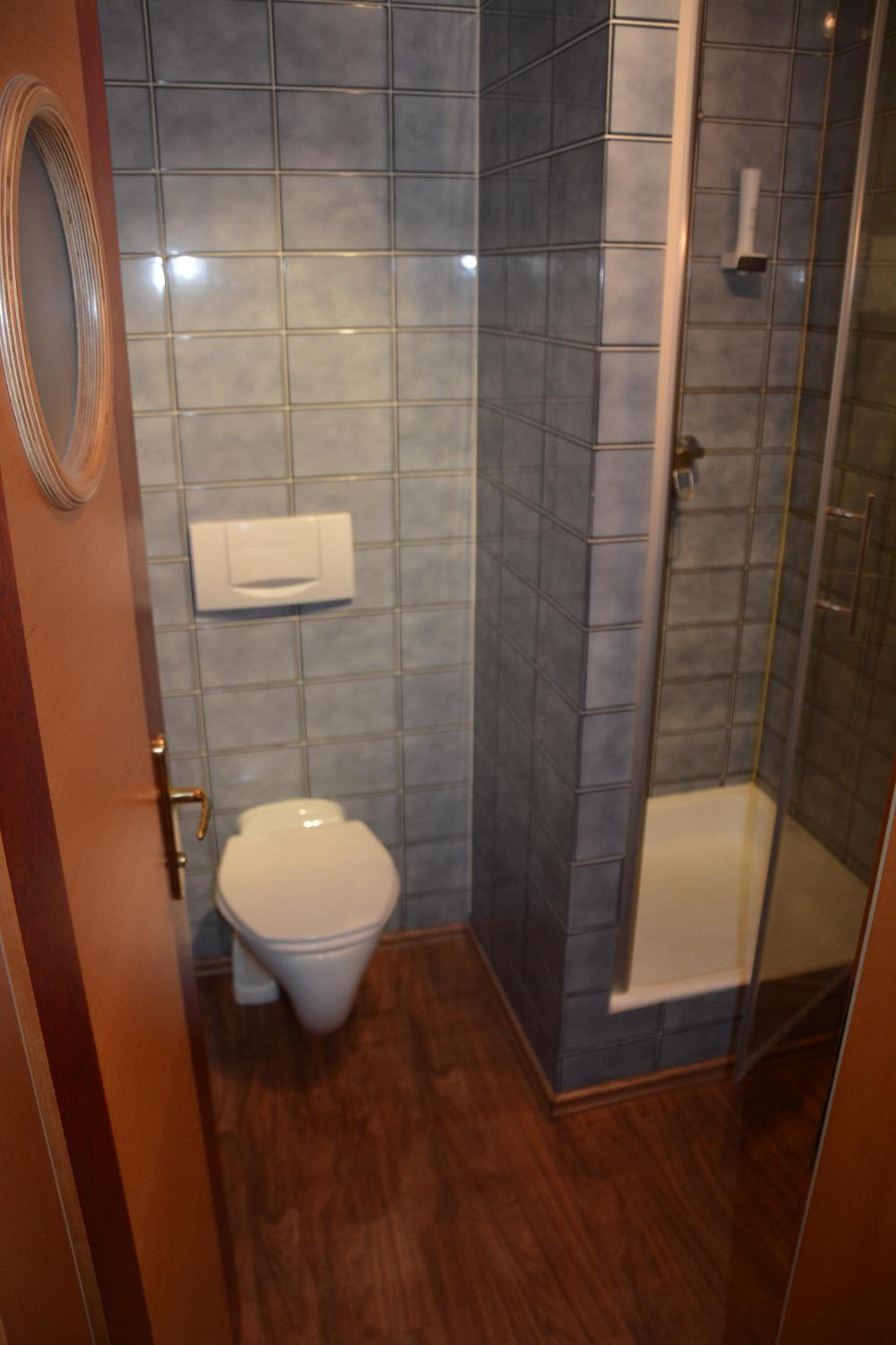 Double Room - Photo 9