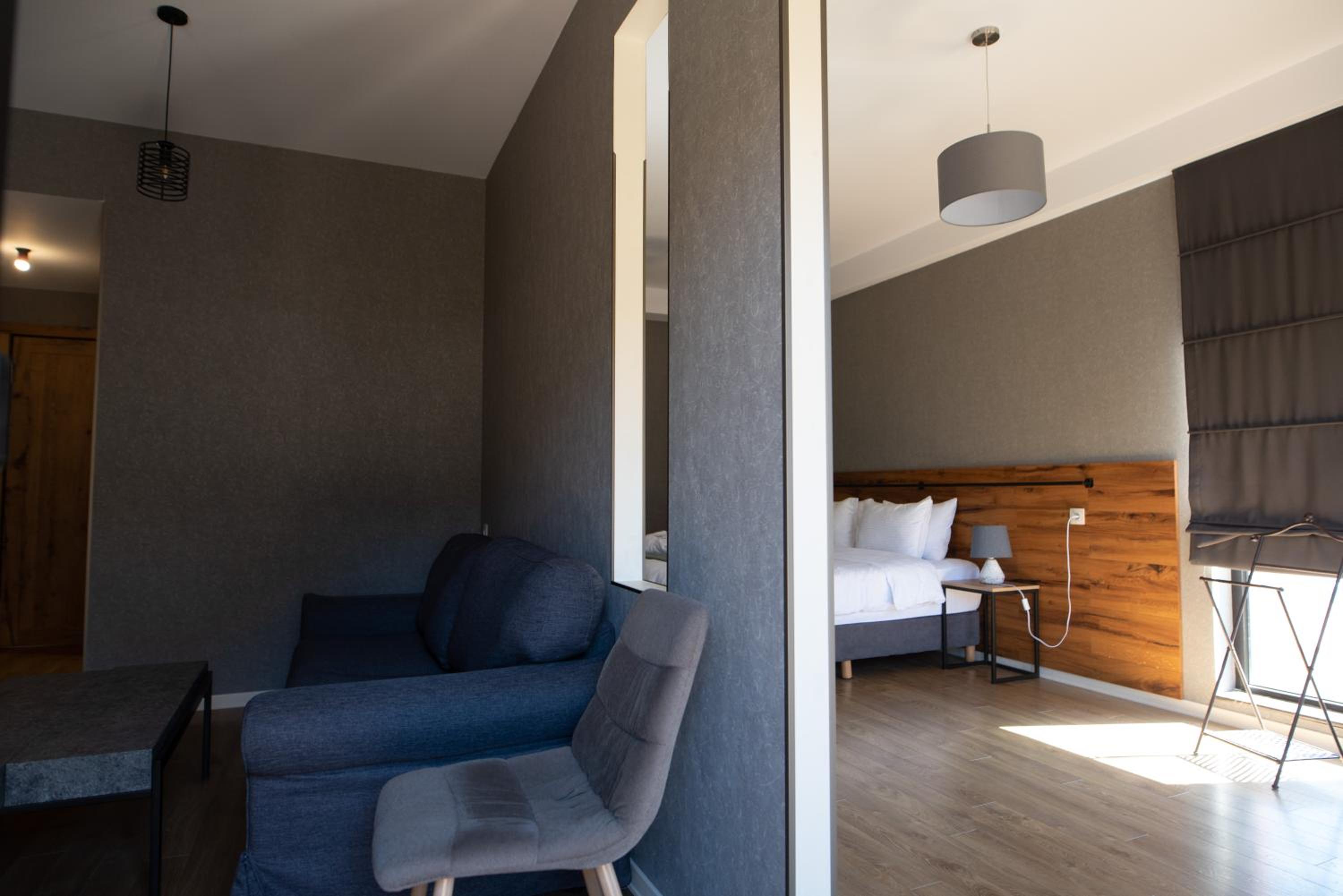 Deluxe Room with Mountain View - Photo 2