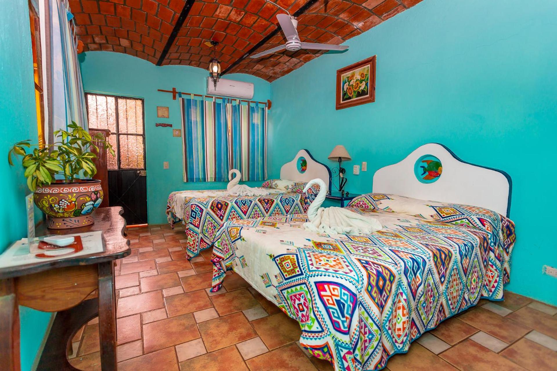 Quadruple Room with Private Bathroom