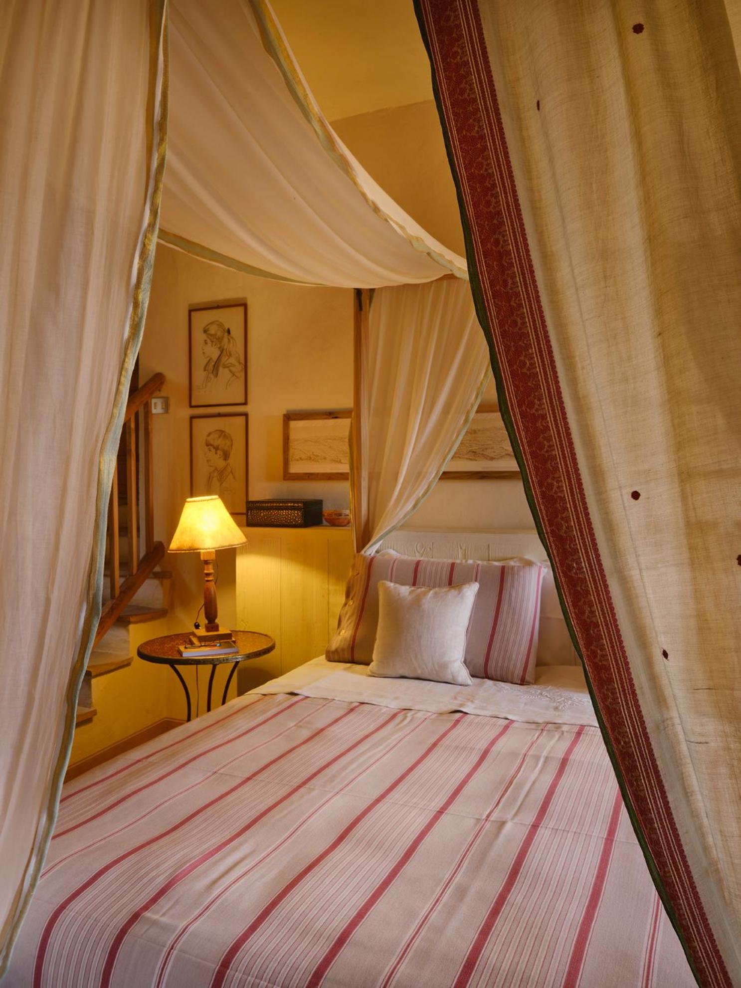 Double Room with Private Bathroom photo 3