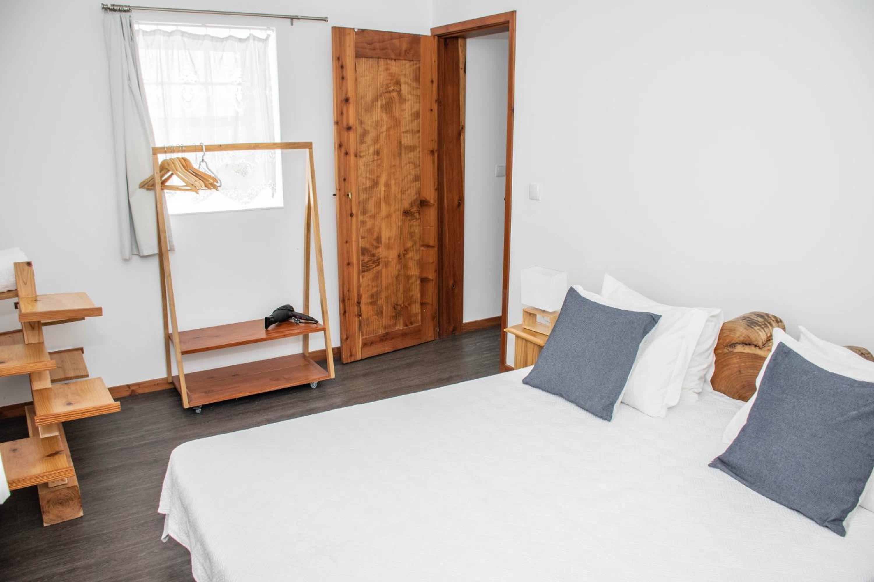 Two-Bedroom House - Photo 8