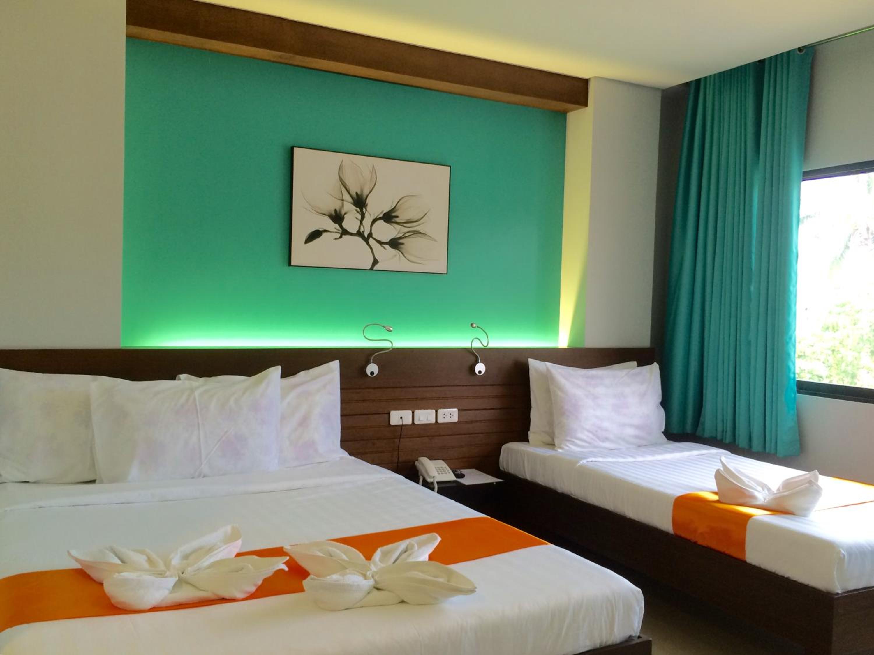 Deluxe Triple Room - Photo 1