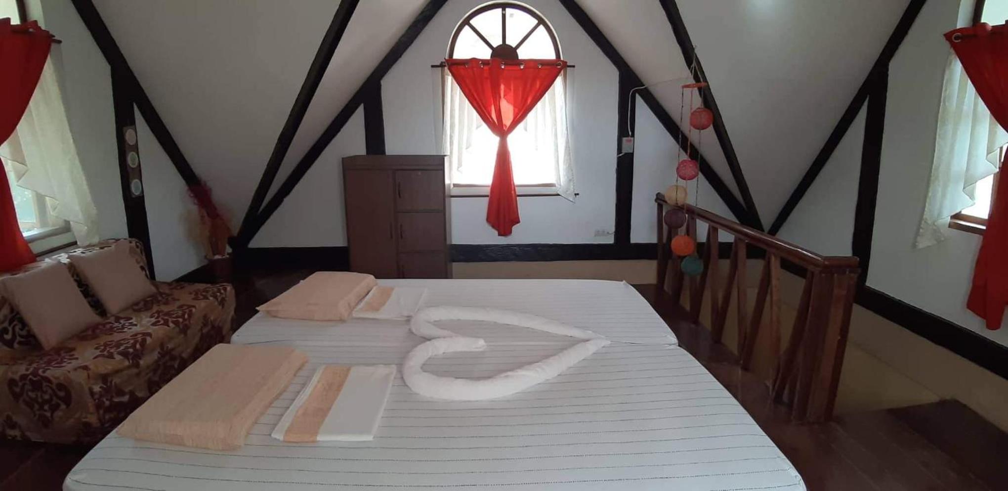 Double Room with Shared Bathroom photo 1