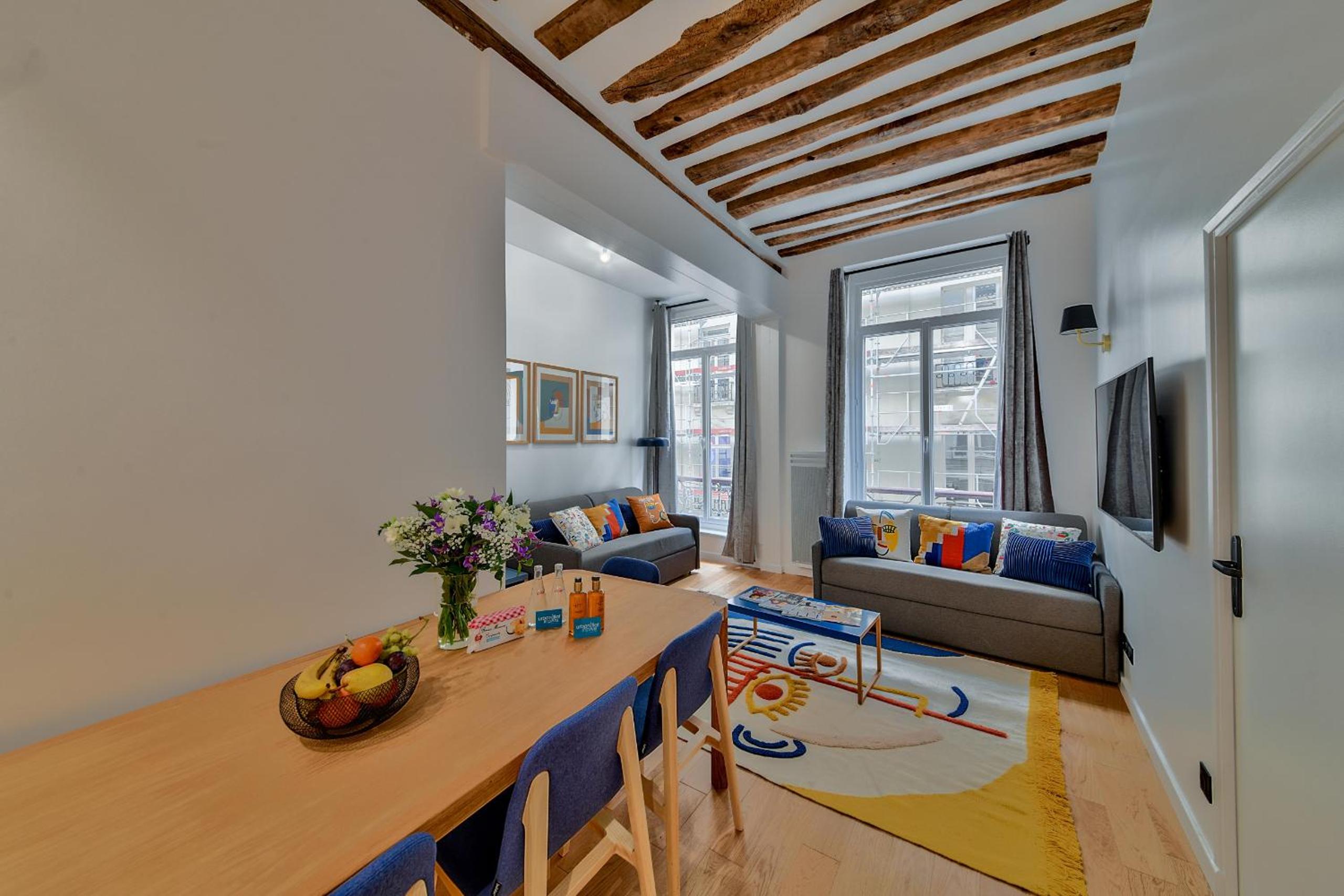 Apartment photo 2