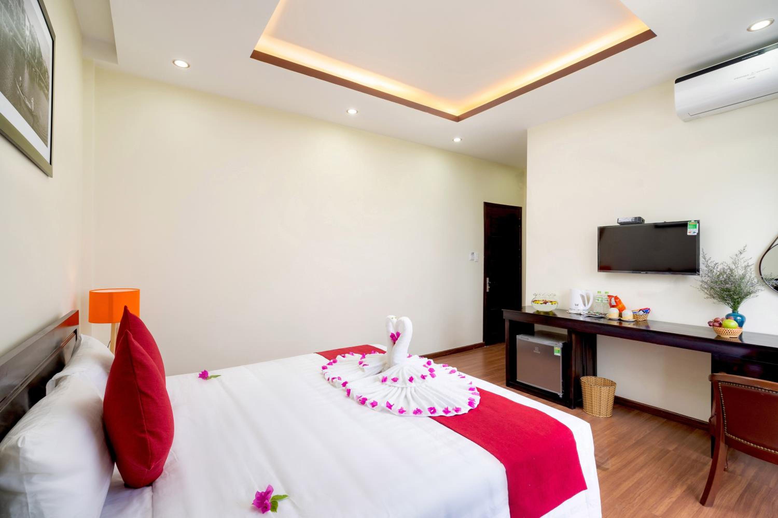 Deluxe Double or Twin Room with Garden View - Photo 12