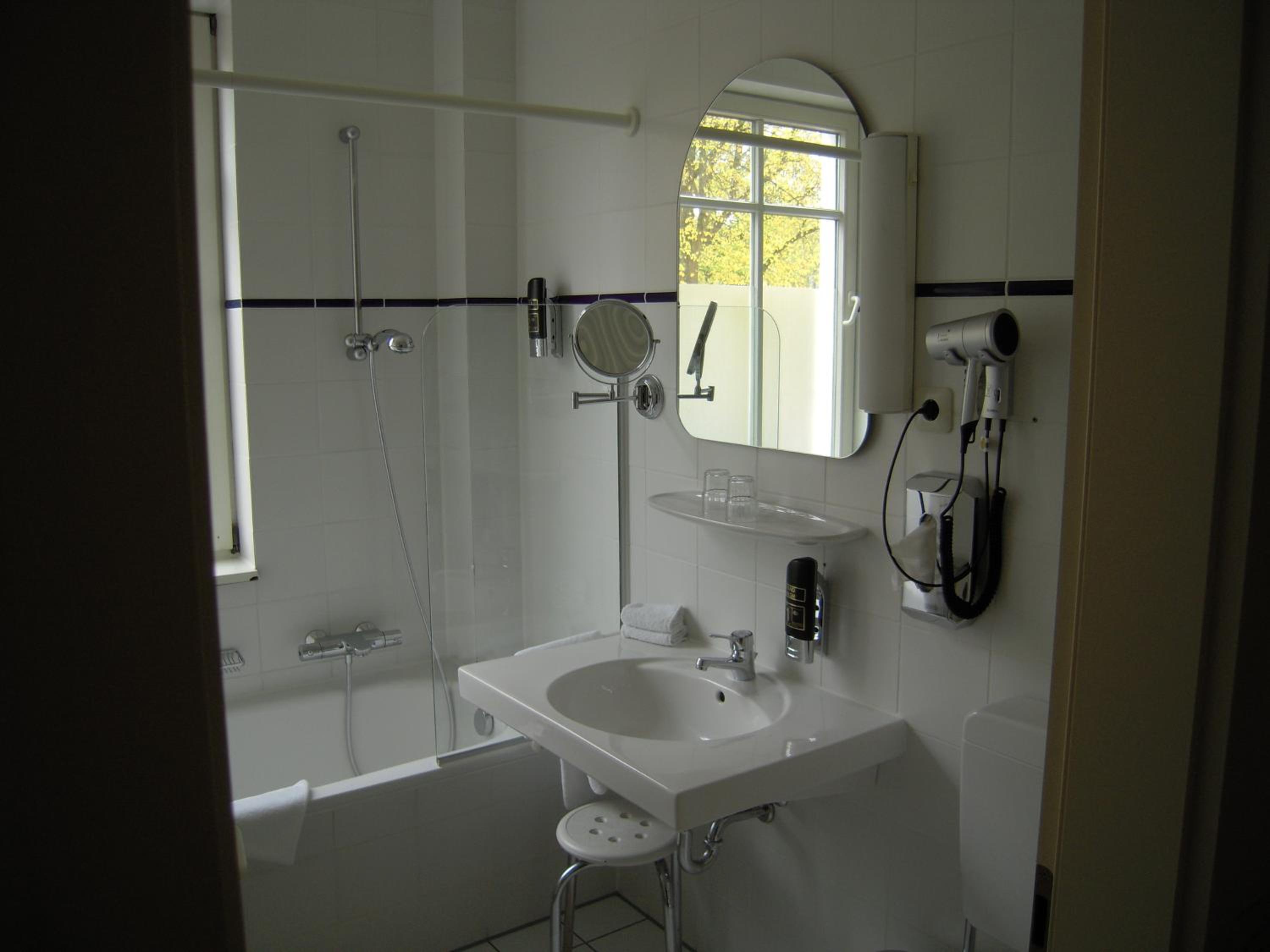 Double Room - Photo 6