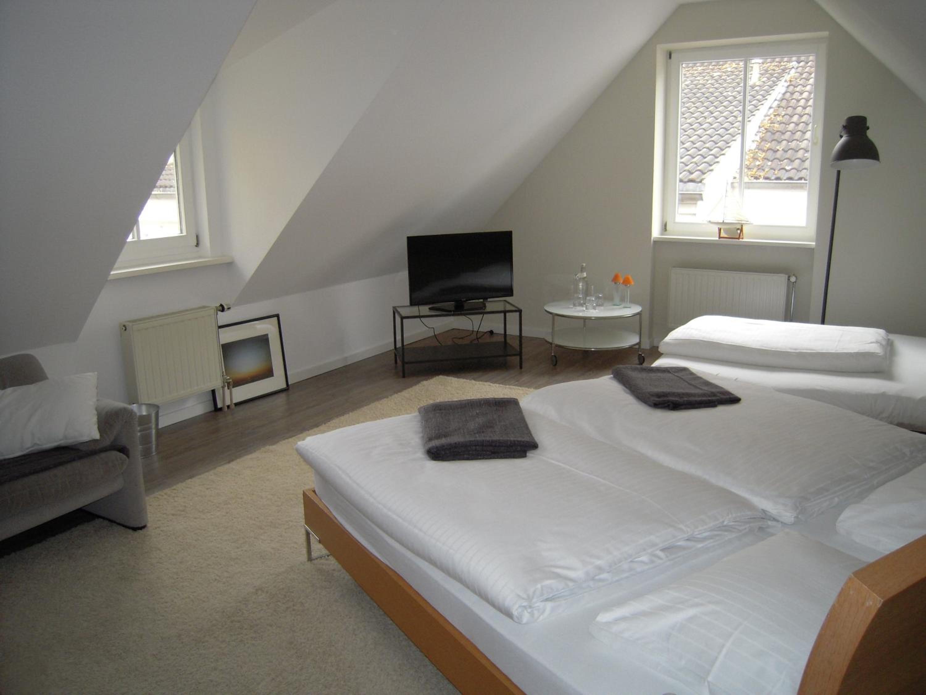 Double Room - Photo 4