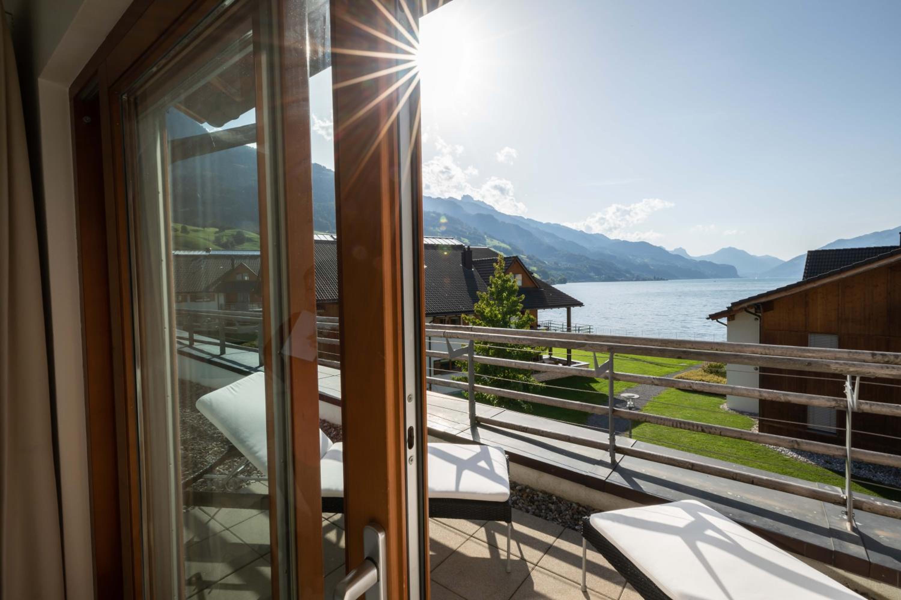 Double Room with Lake View photo 3
