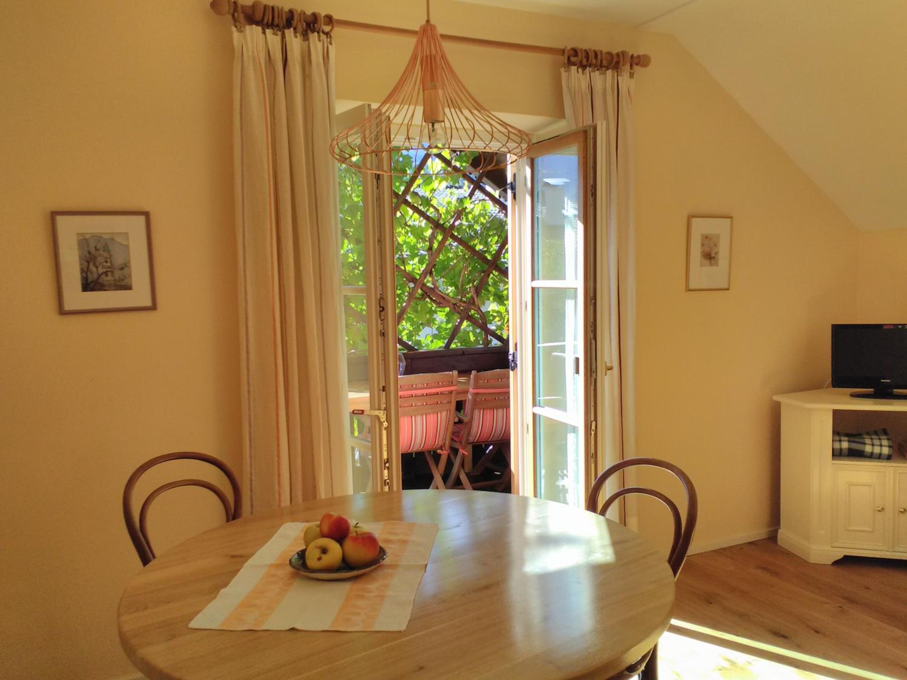 One-Bedroom Apartment with Balcony photo 2