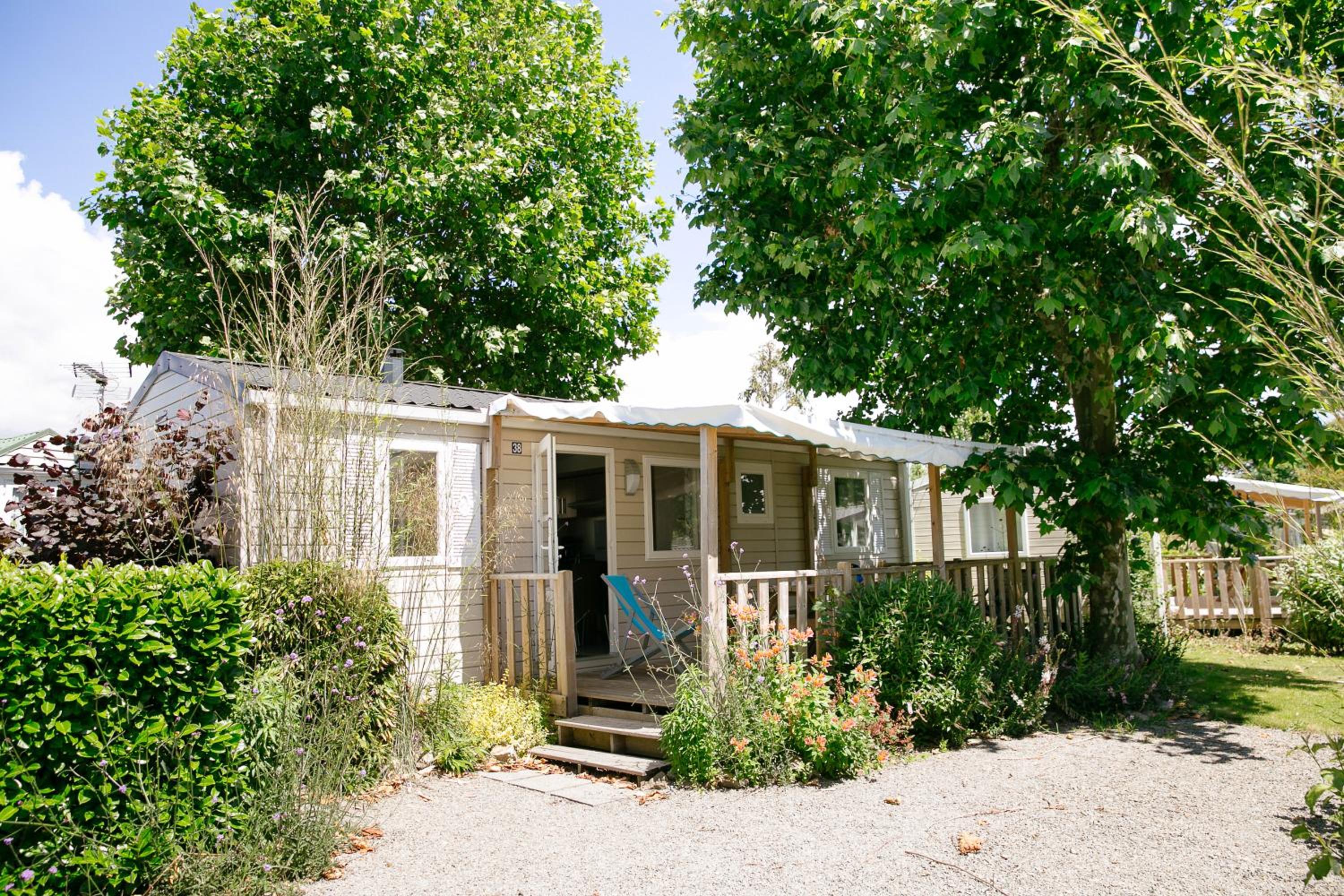Mobile Home - Photo 8