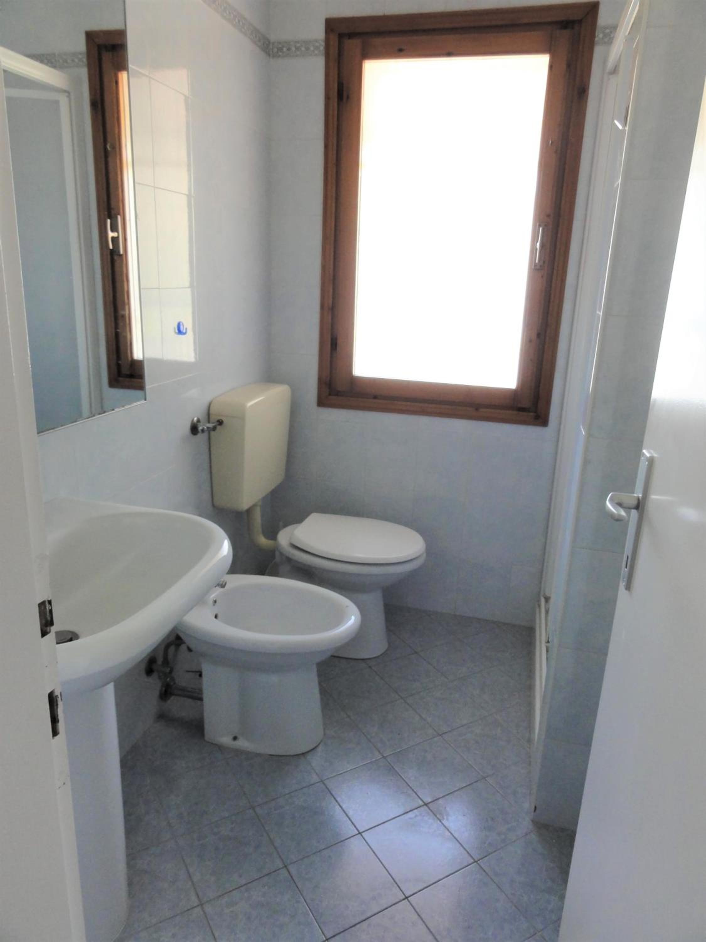 Three-Bedroom House photo 3
