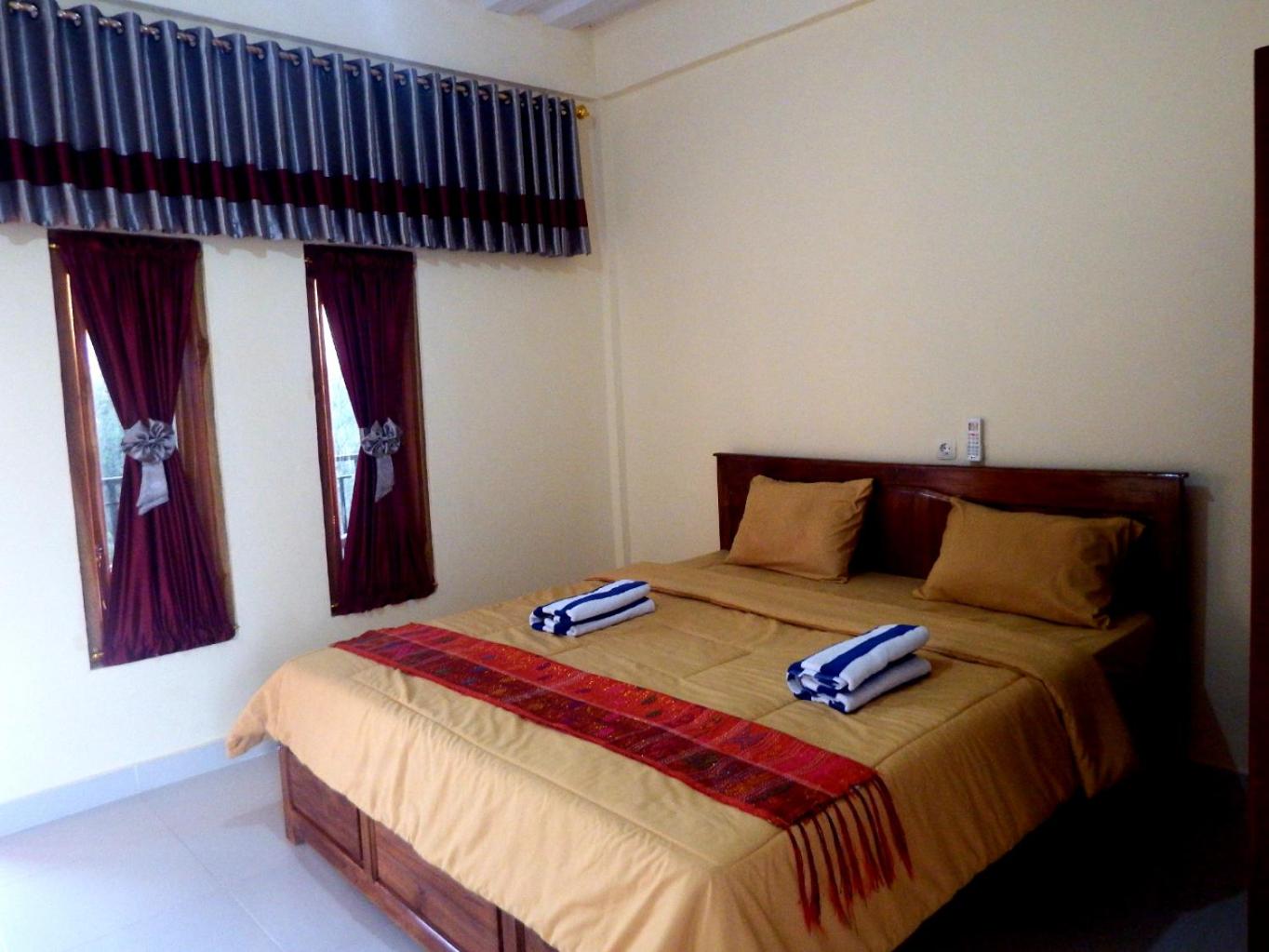 Double Room with Balcony - Photo 5