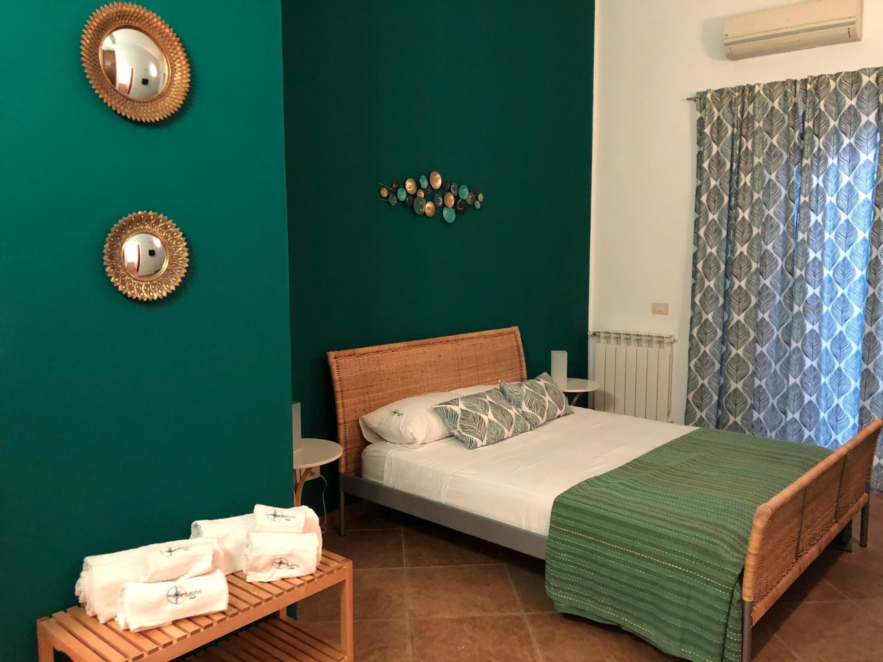 Double Room with Balcony - Photo 1