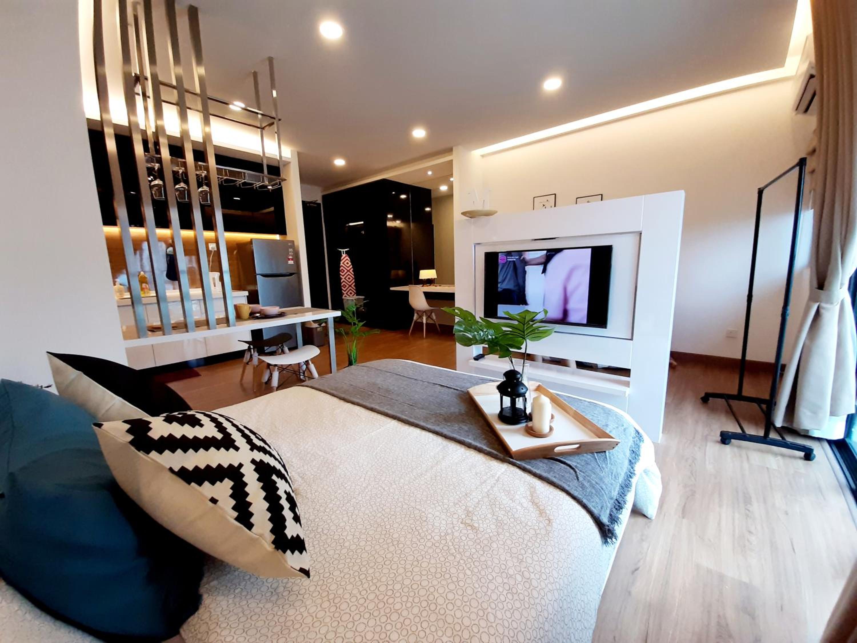 One-Bedroom Apartment
